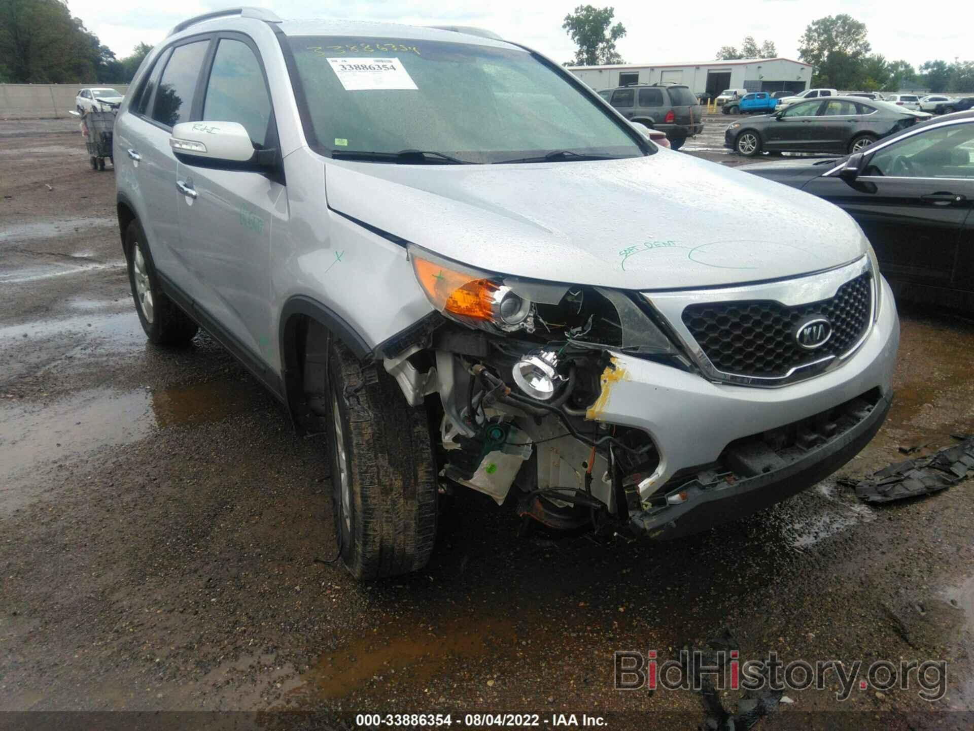 Photo 5XYKT4A12BG076265 - KIA SORENTO 2011