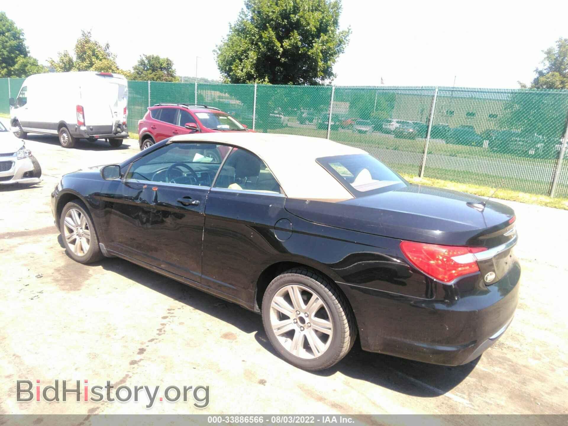 2011 CHRYSLER 200 - VIN: 1C3BC2EB1BN570928 - Photo 3