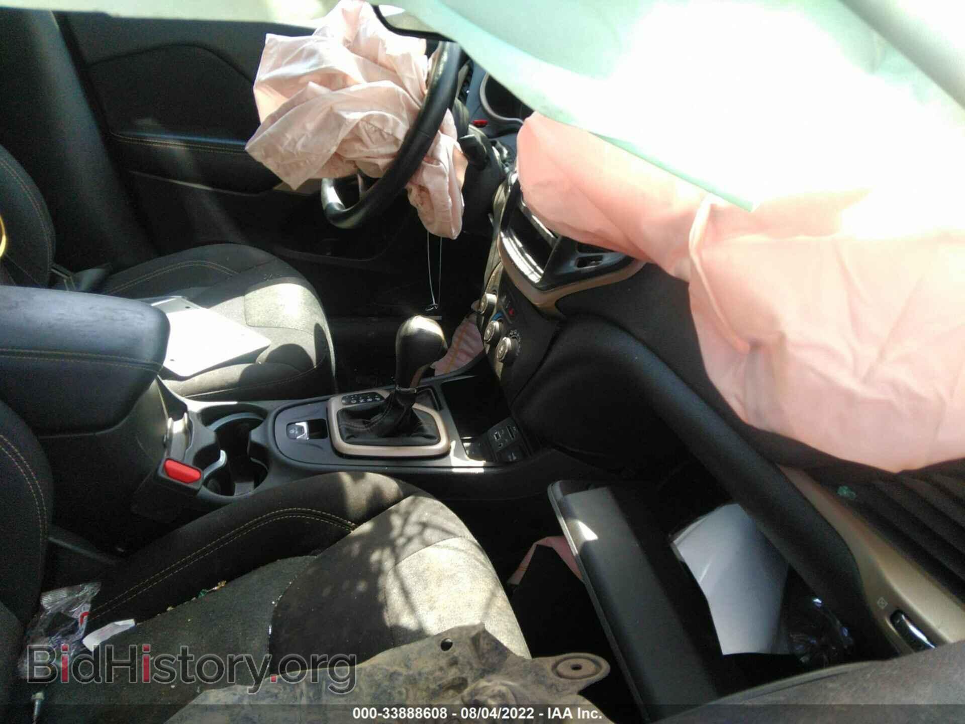 2018 JEEP CHEROKEE - VIN: 1C4PJLCB0JD511762 - Фото 5