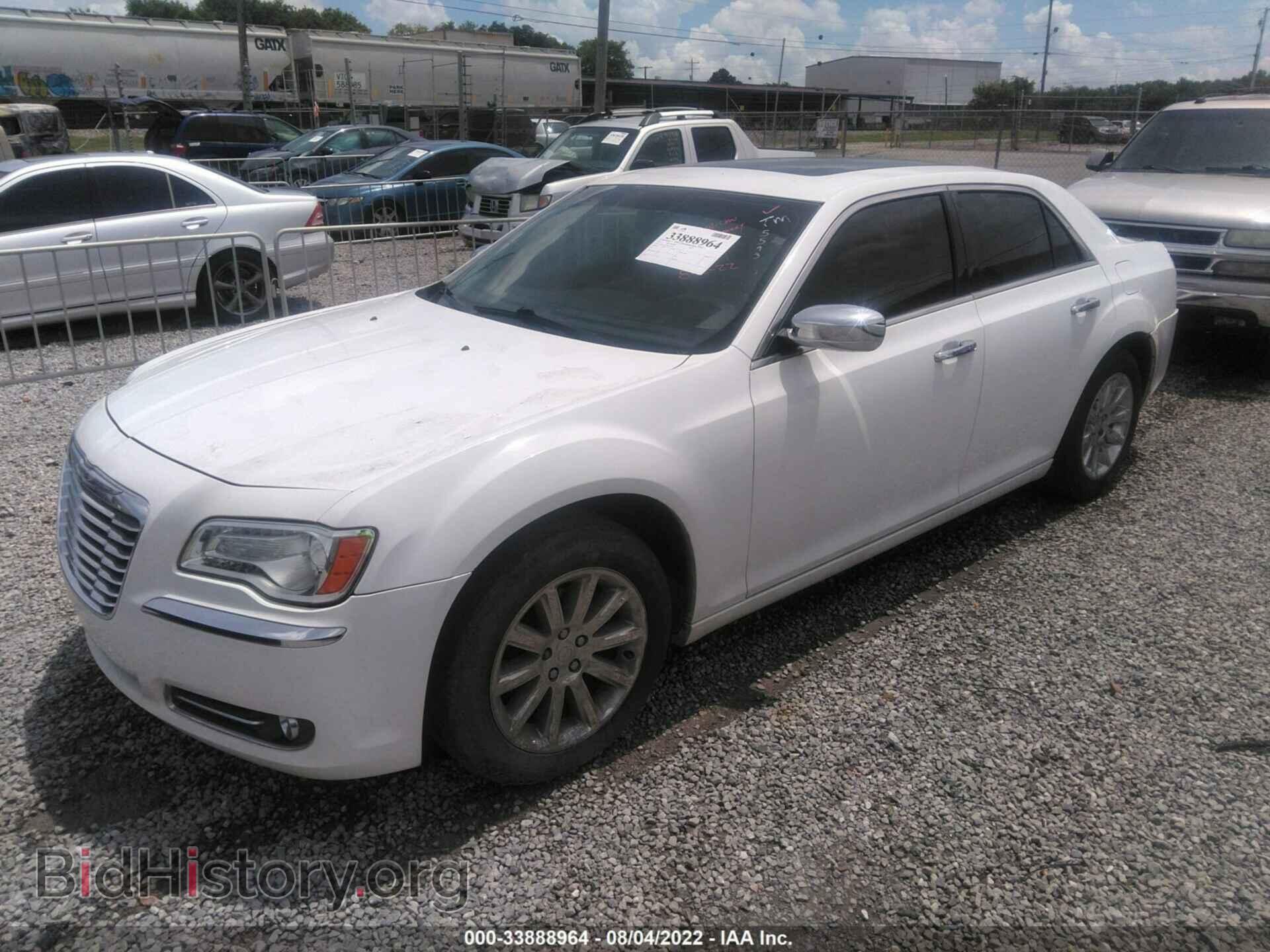 2011 CHRYSLER 300 - VIN: 2C3CA5CG0BH559373 - Фото 2