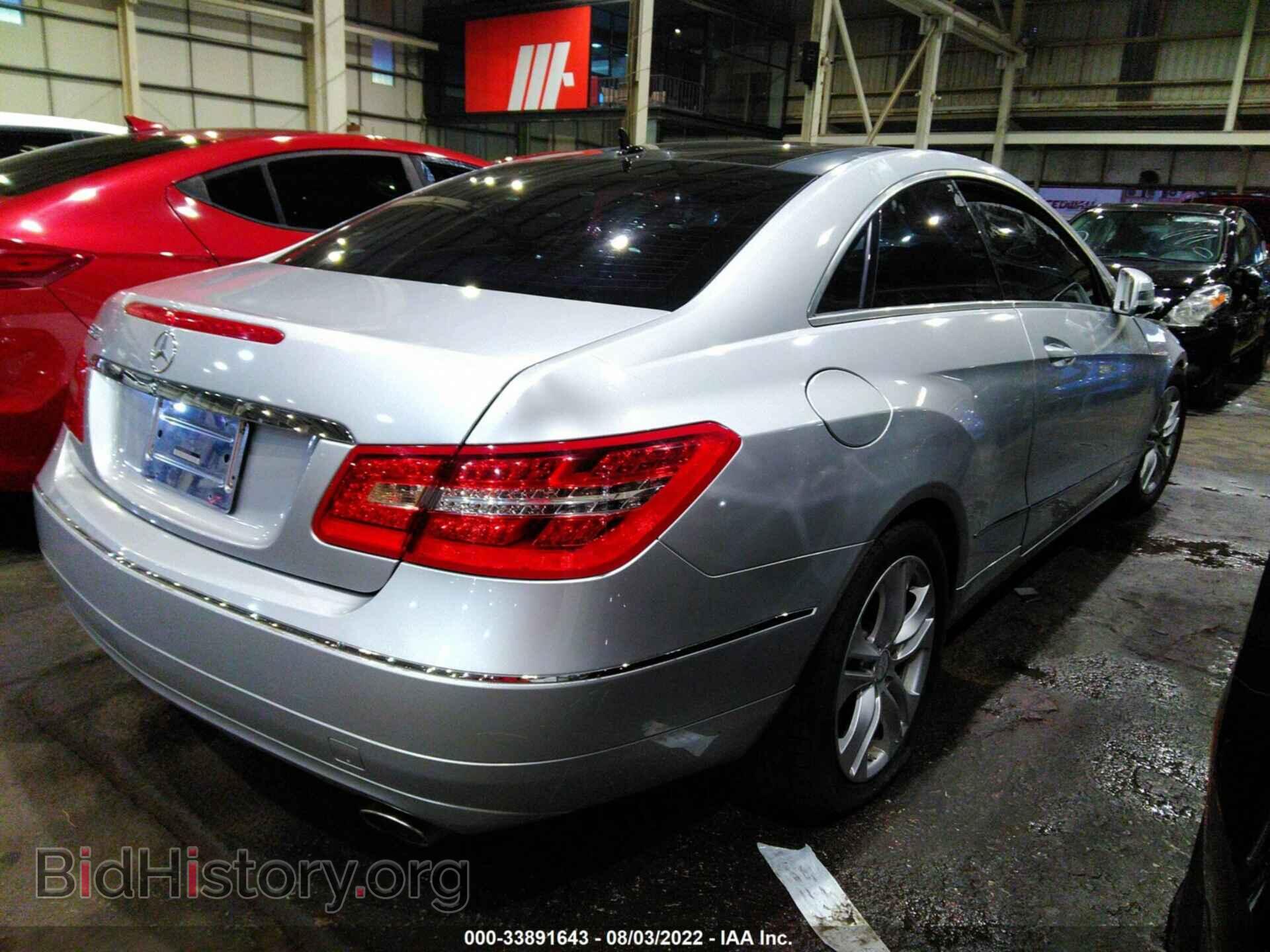2011 MERCEDES-BENZ E-CLASS - VIN: 00DKJ5GB2BF077405 - Фото 4