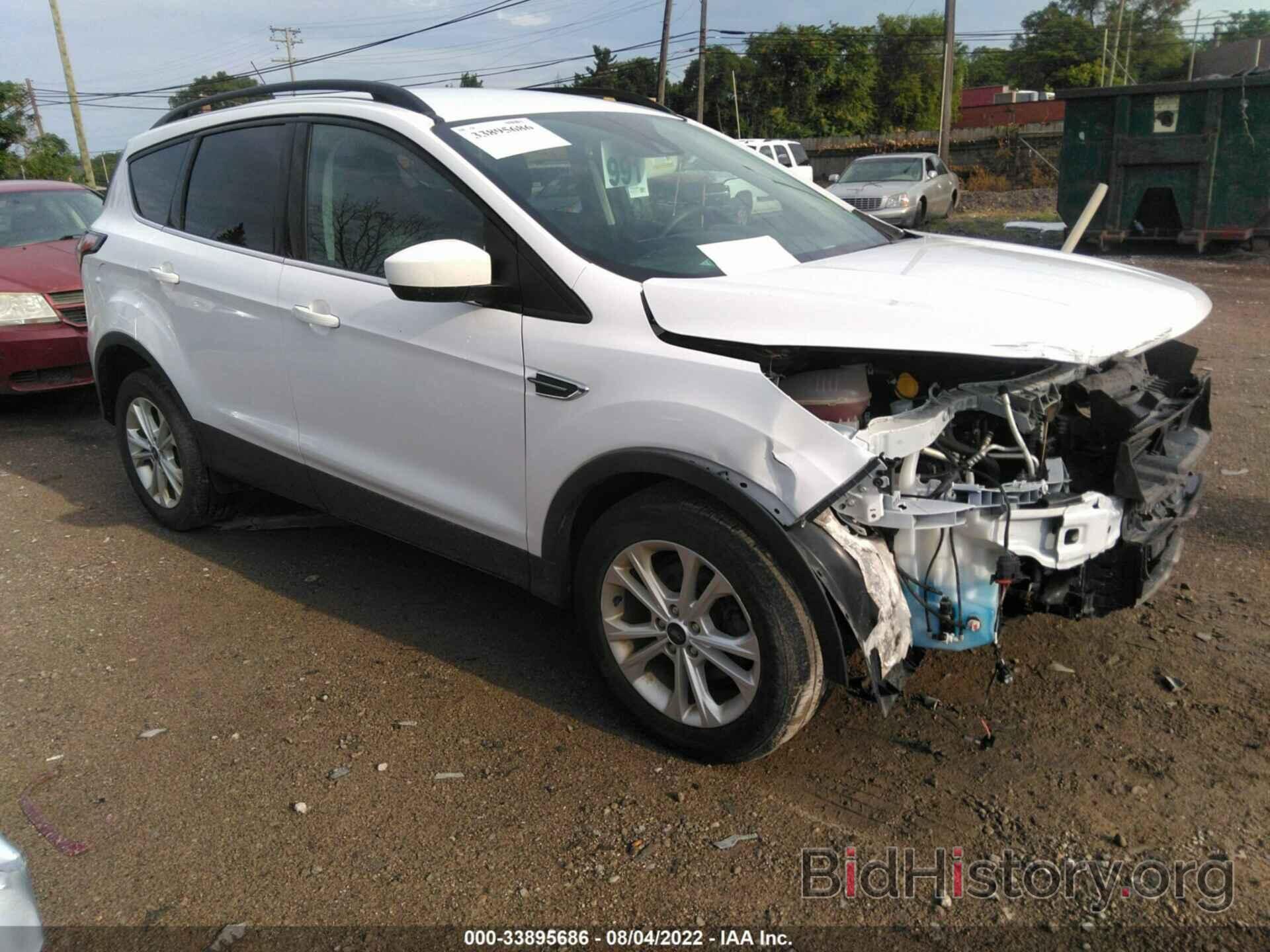 Photo 1FMCU0GD3JUD35883 - FORD ESCAPE 2018