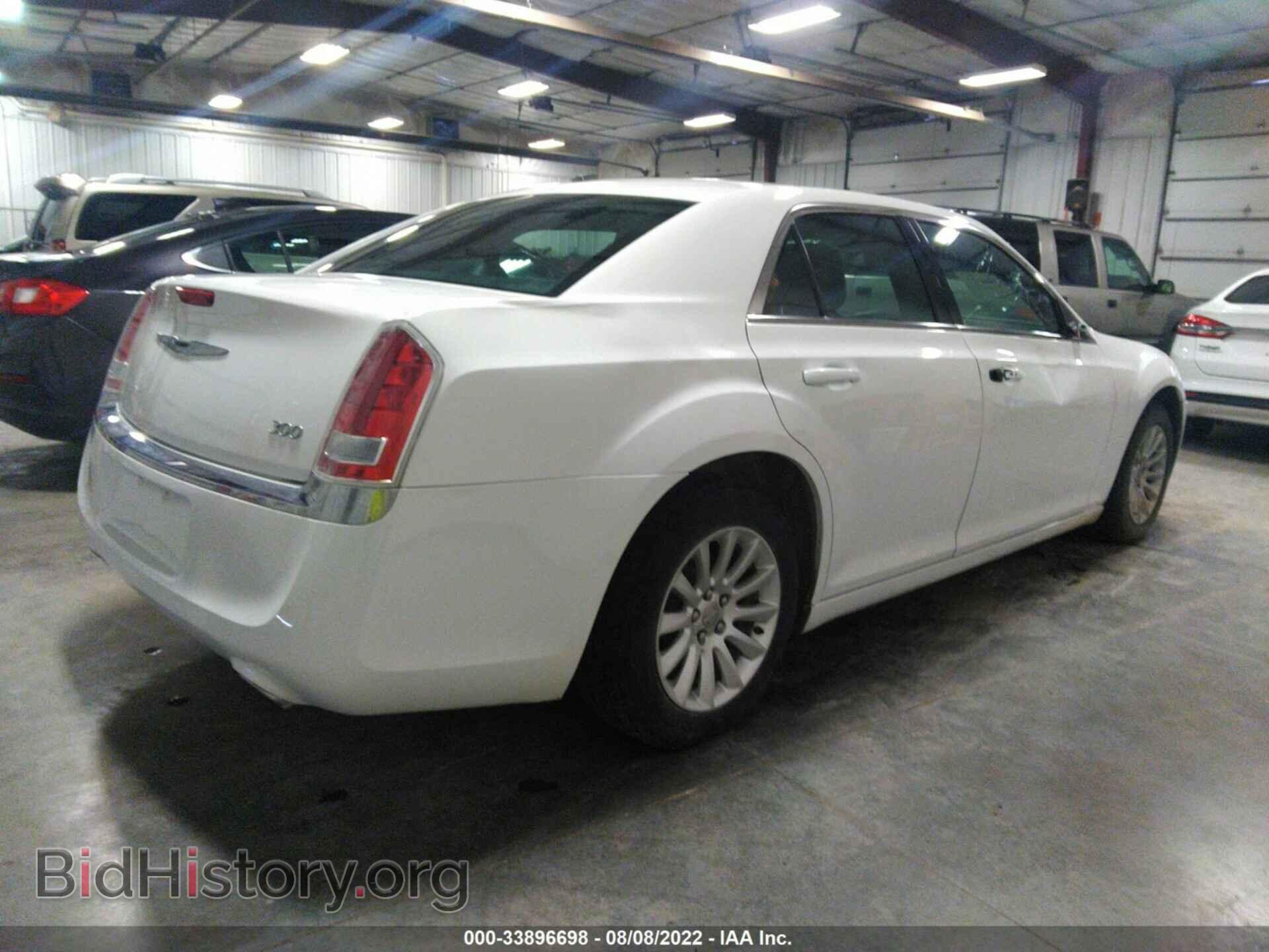 2014 CHRYSLER 300 - VIN: 2C3CCAAG3EH237725 - Photo 4