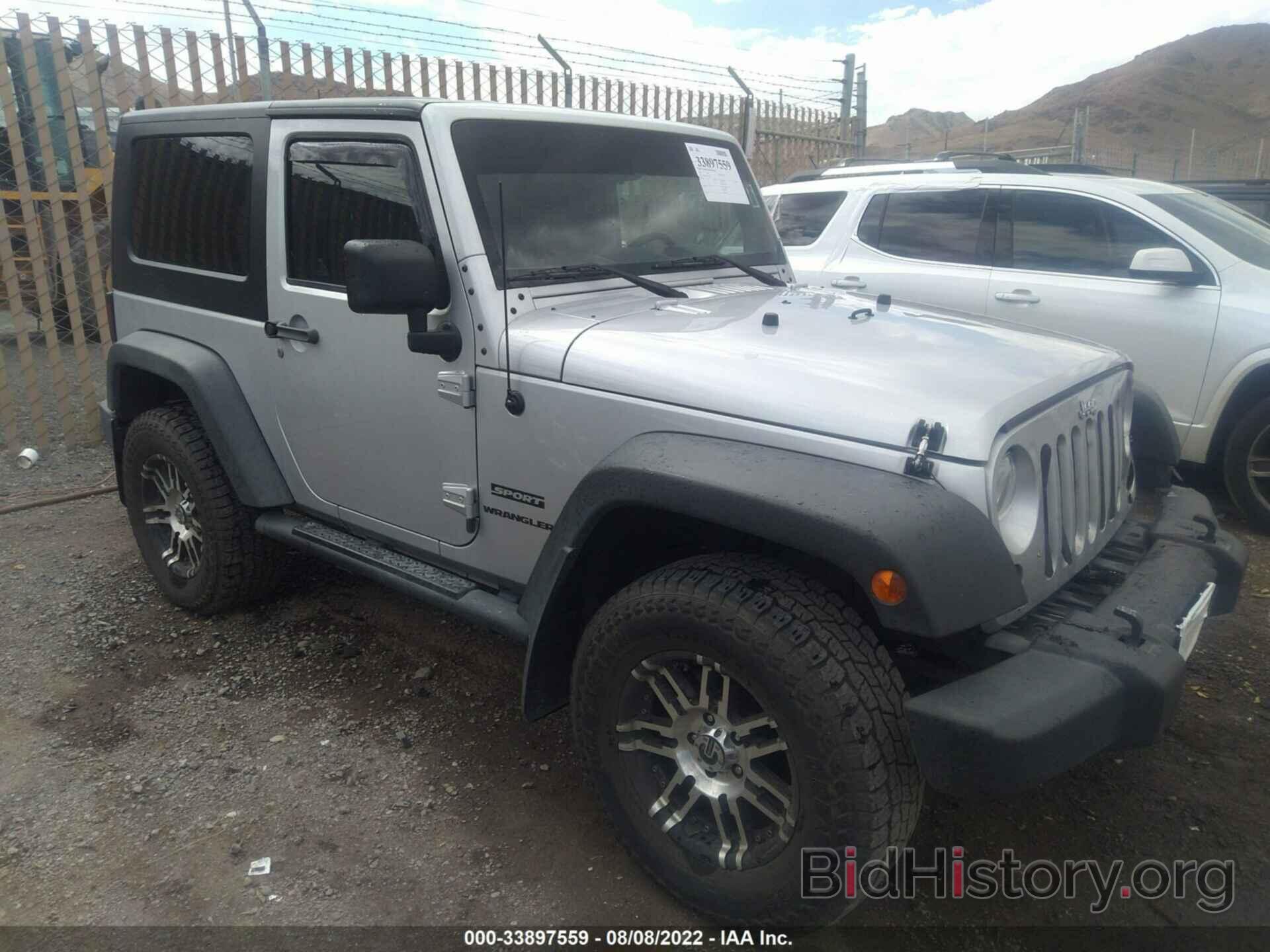 Фотография 1J4AA2D17AL174335 - JEEP WRANGLER 2010