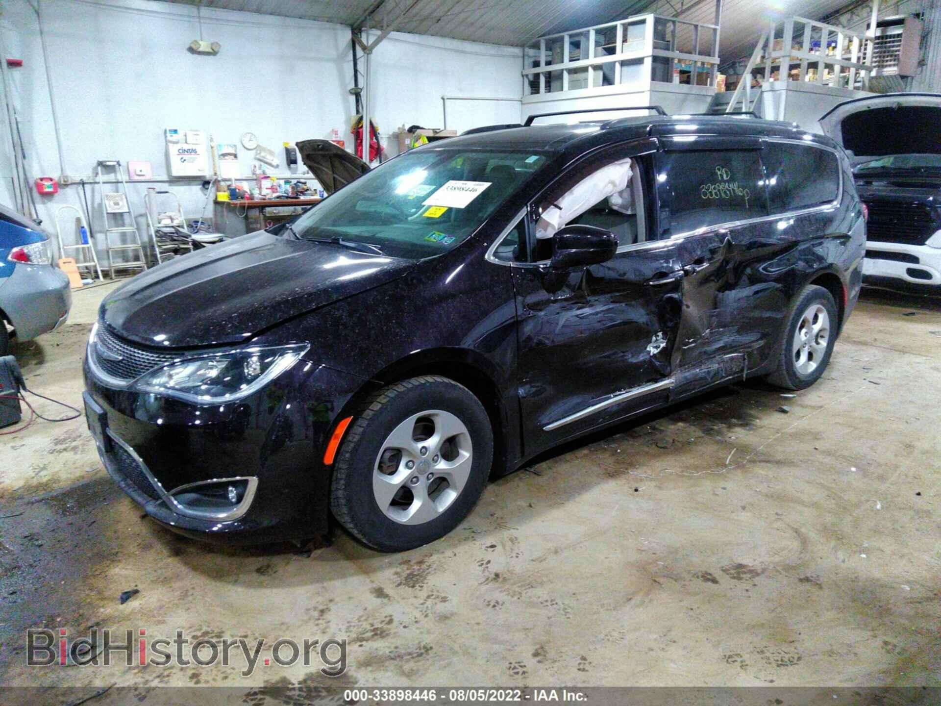 2017 CHRYSLER PACIFICA - VIN: 2C4RC1EG2HR532183 - Photo 2