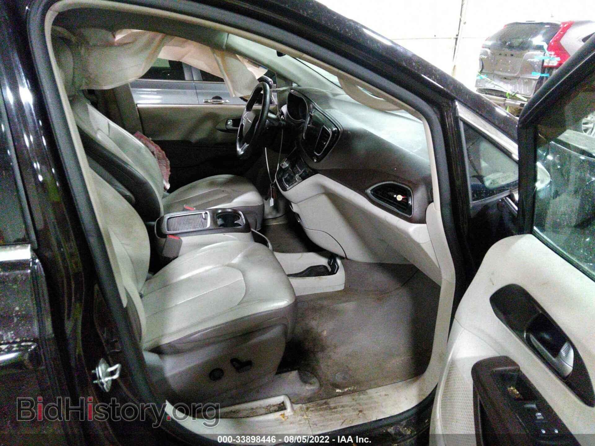 2017 CHRYSLER PACIFICA - VIN: 2C4RC1EG2HR532183 - Photo 5