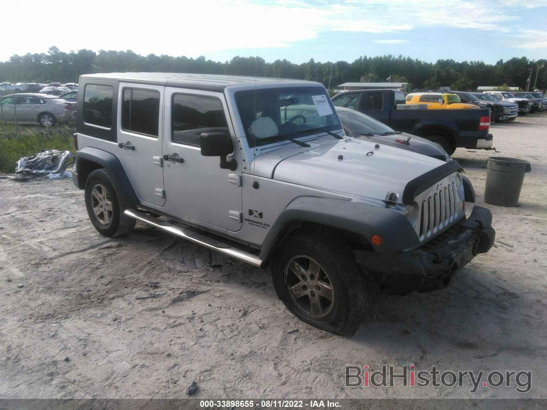 Фотография 1J8GA391X8L564458 - JEEP WRANGLER 2008