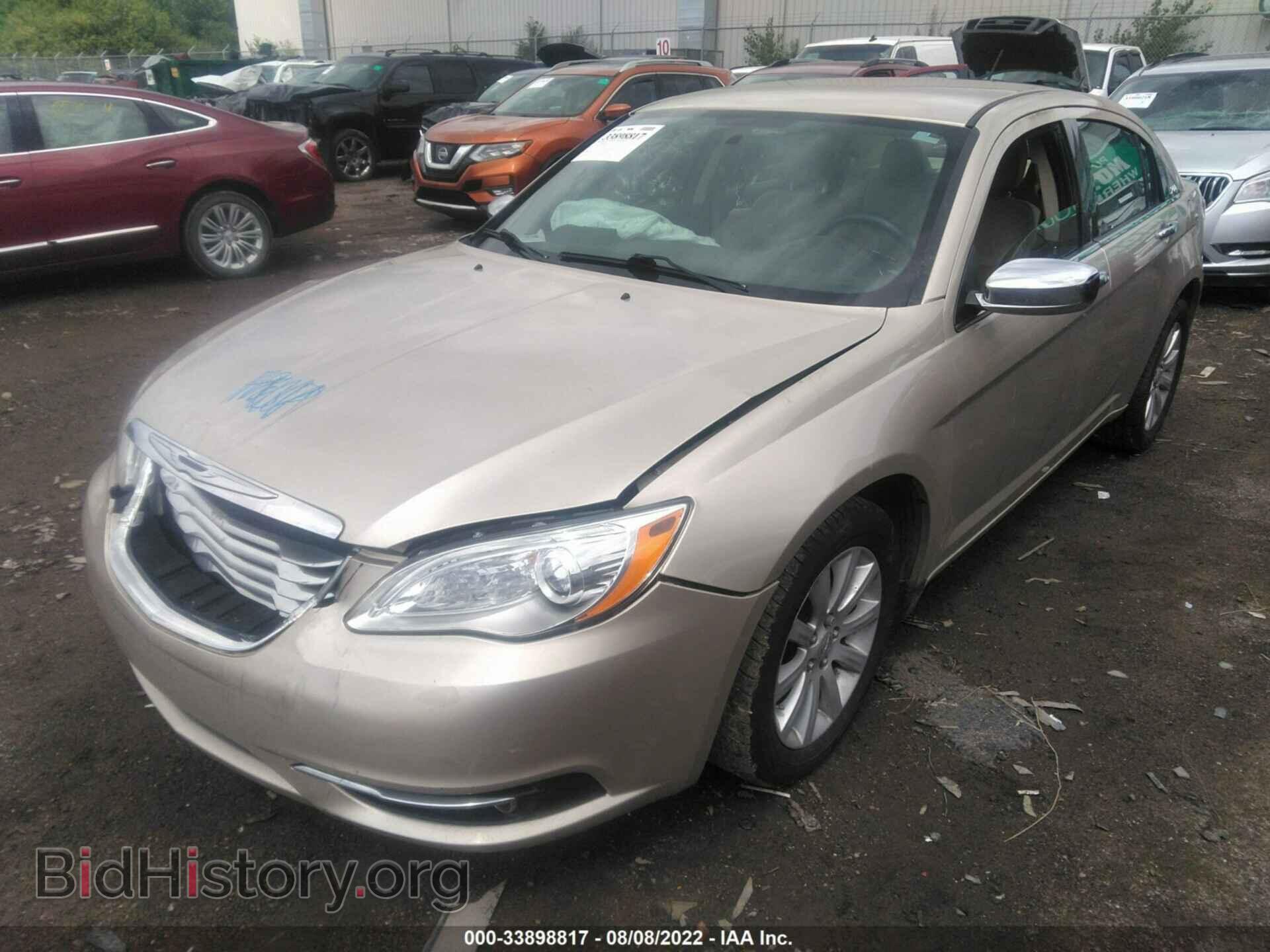 2014 CHRYSLER 200 - VIN: 1C3CCBCG9EN186824 - Фото 2