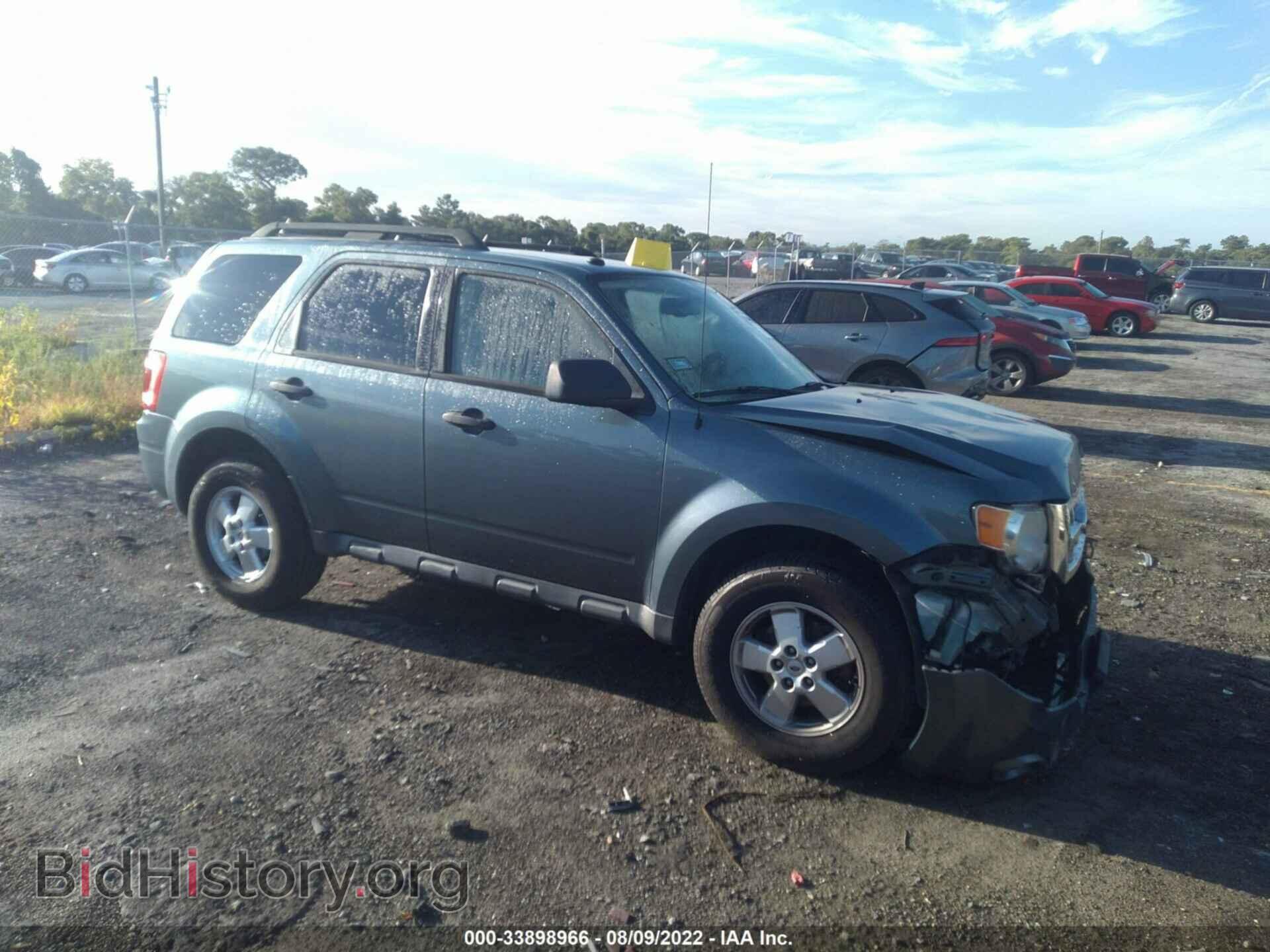 Фотография 1FMCU0D71AKC49322 - FORD ESCAPE 2010