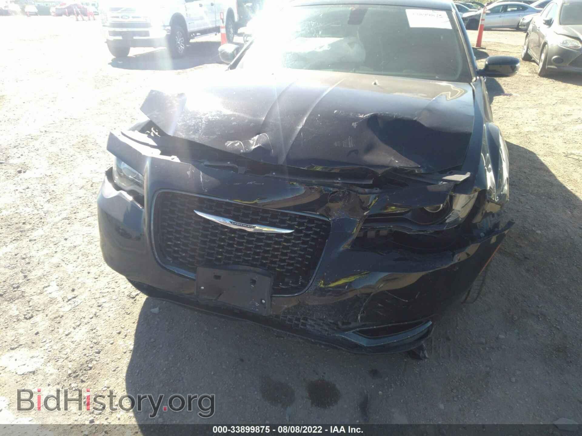 2019 CHRYSLER 300 - VIN: 2C3CCABG9KH516509 - Фото 6