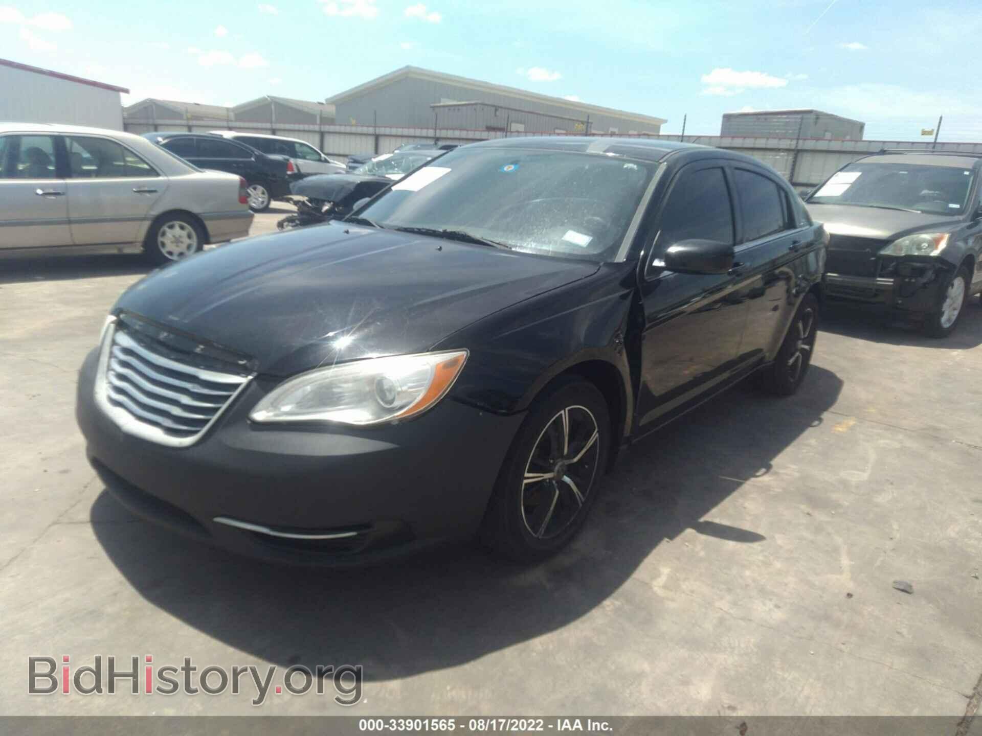 2012 CHRYSLER 200 - VIN: 1C3CCBAB8CN167315 - Фото 2