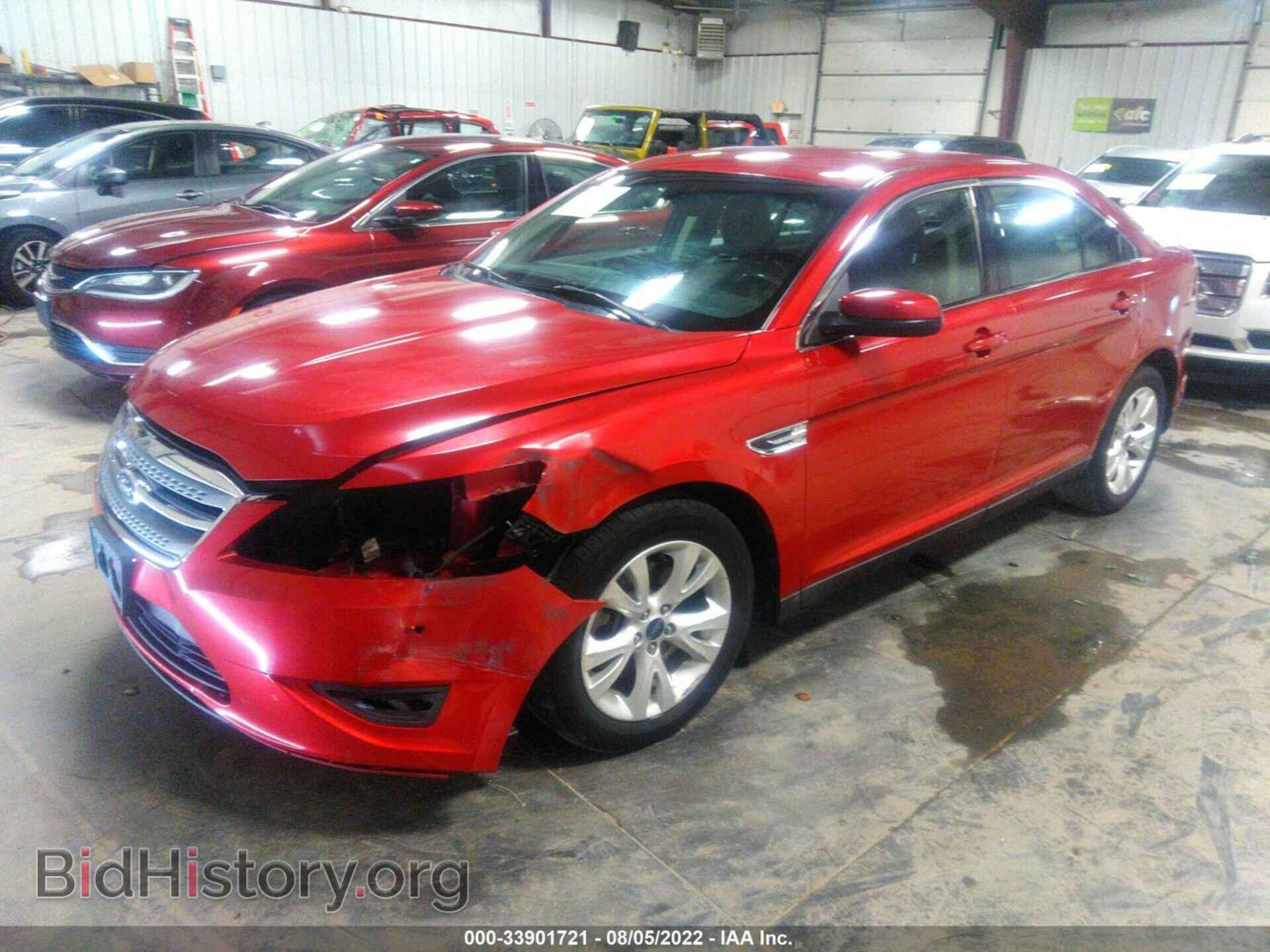 2011 FORD TAURUS - VIN: 1FAHP2EW2BG120082 - Photo 2