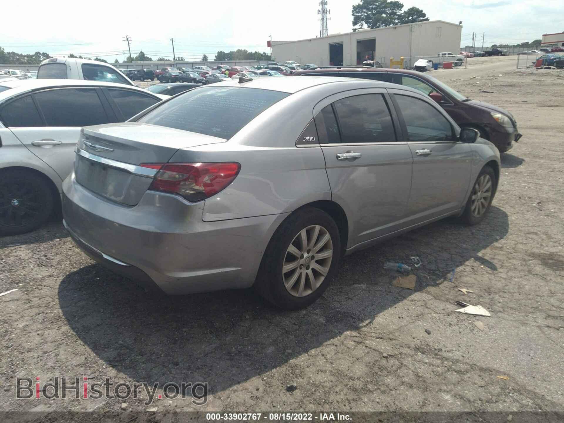 2013 CHRYSLER 200 - VIN: 1C3CCBCG0DN583840 - Photo 4