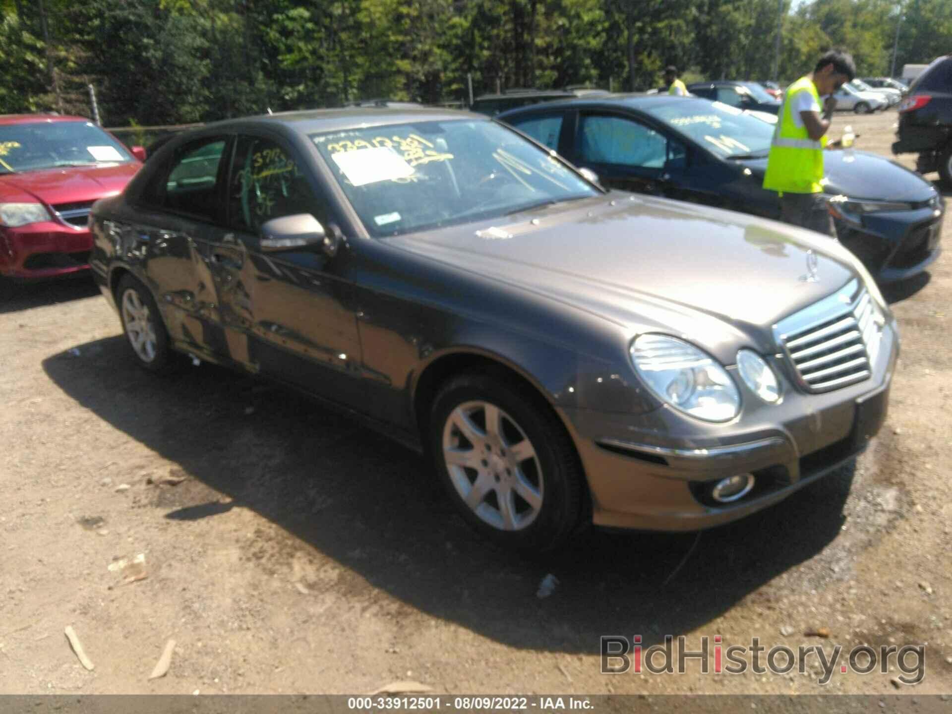 Photo WDBUF22X18B195904 - MERCEDES-BENZ E-CLASS 2008