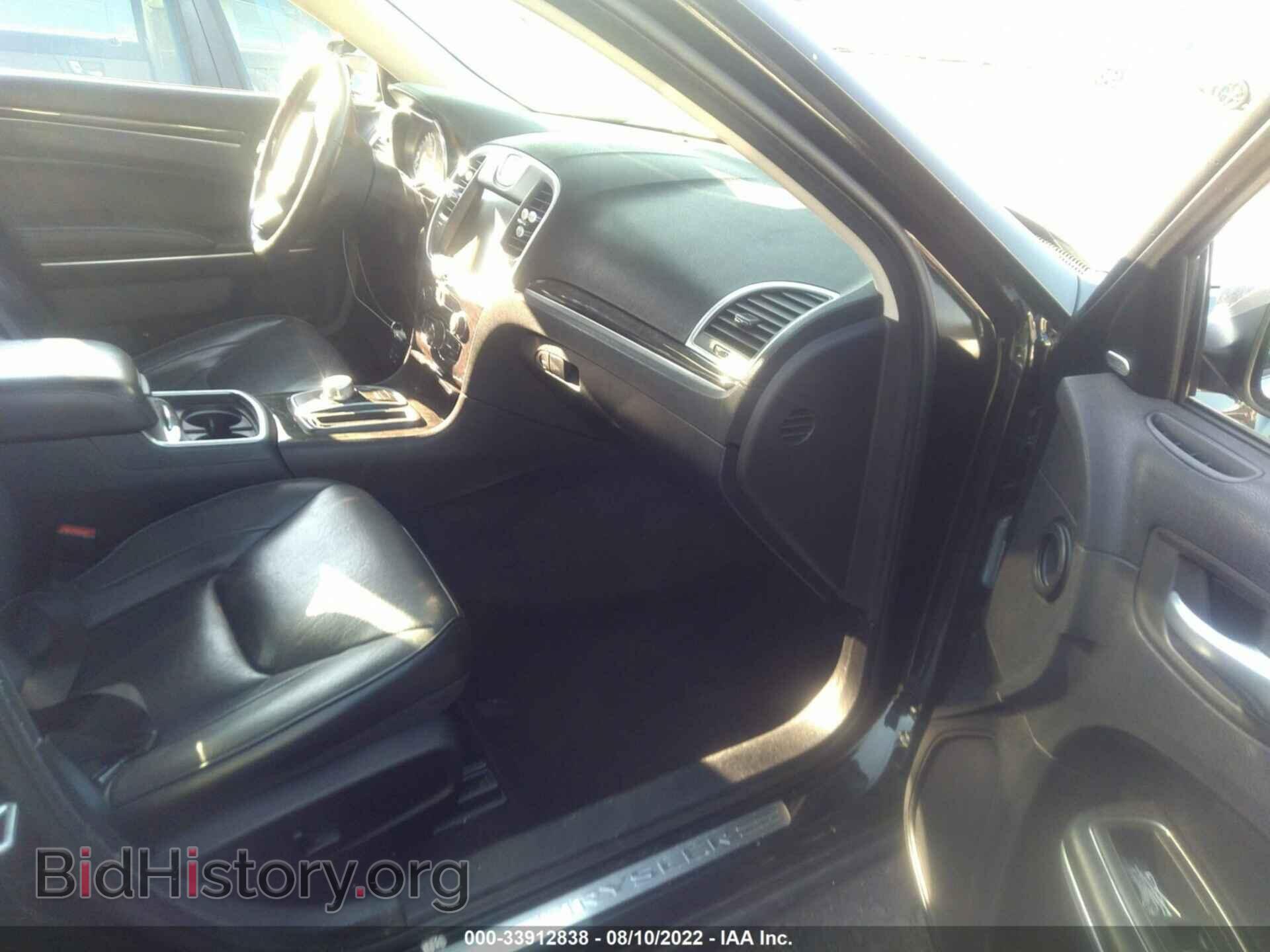 2016 CHRYSLER 300 - VIN: 2C3CCAEG0GH229997 - Фото 5