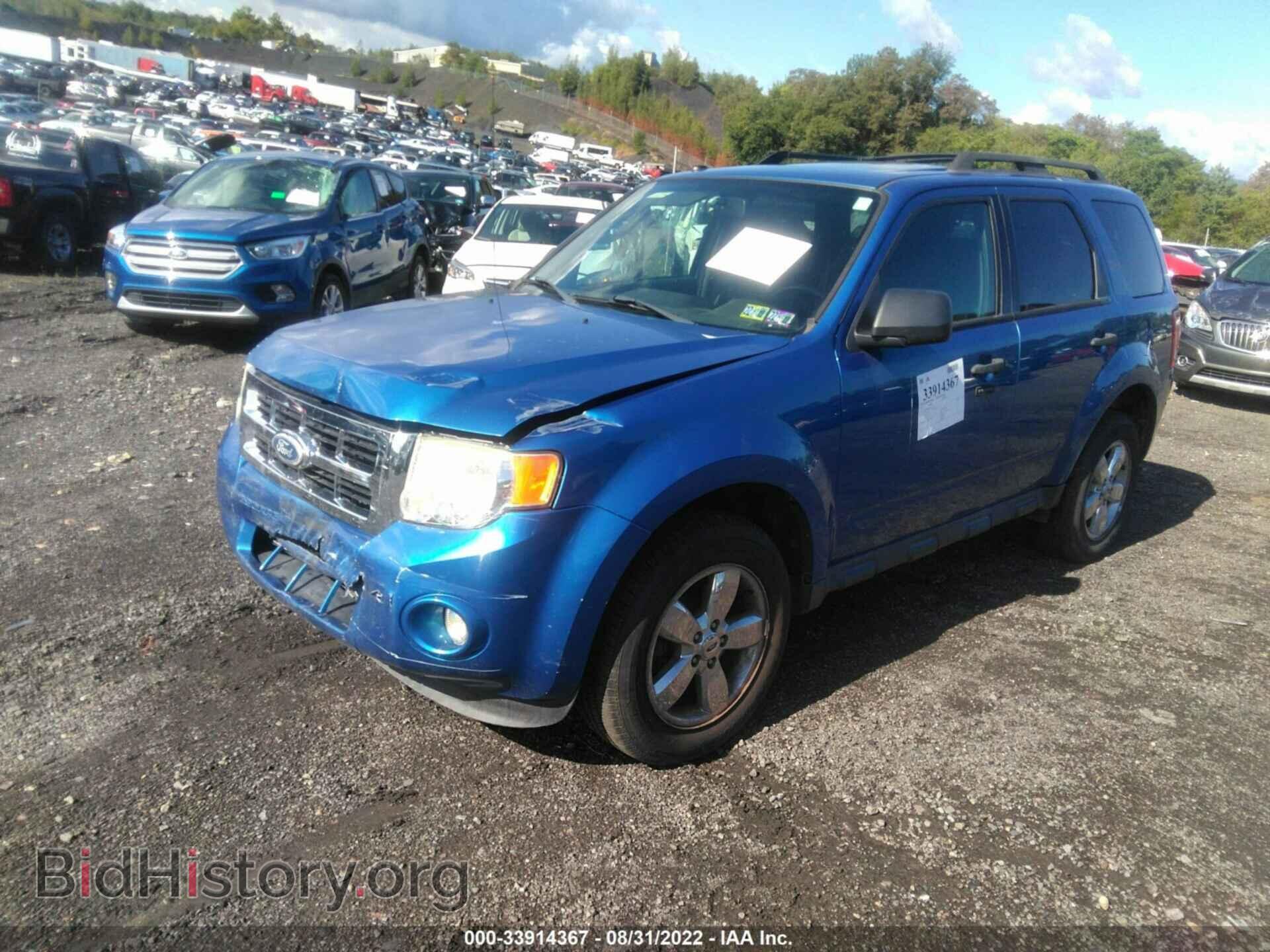 2011 FORD ESCAPE - VIN: 1FMCU9DG8BKA31111 - Фото 2