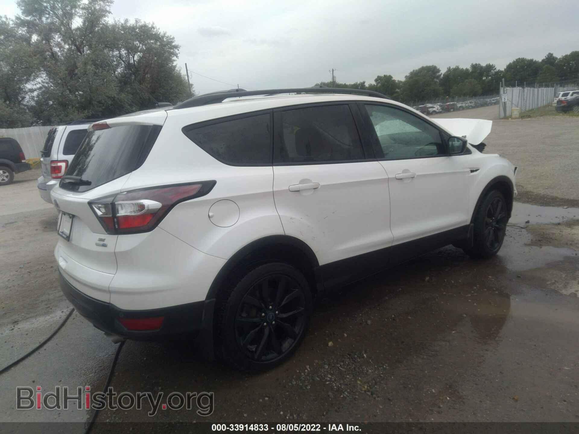 2017 FORD ESCAPE - VIN: 1FMCU9G90HUE48698 - Фото 4