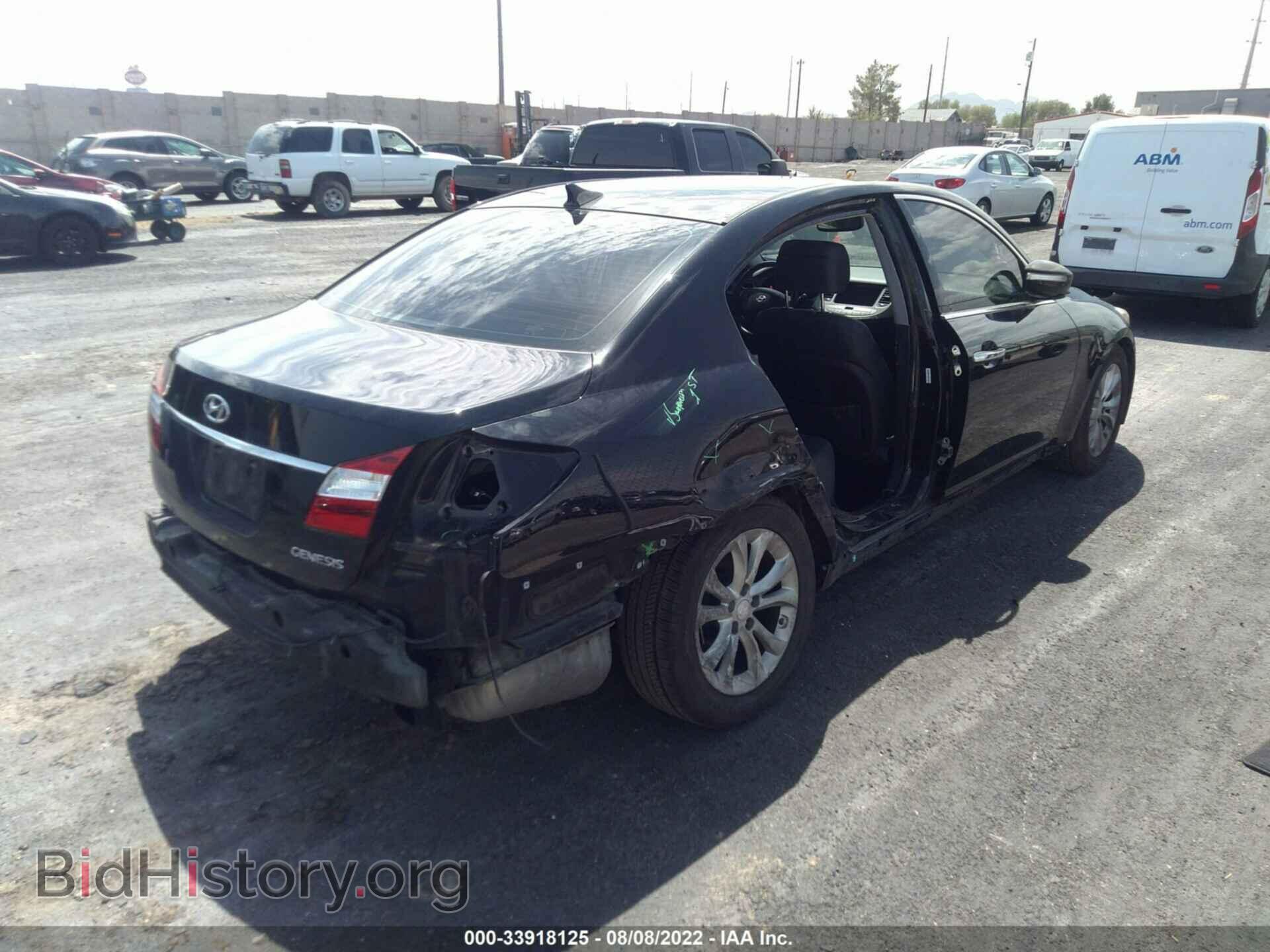 2013 HYUNDAI GENESIS - VIN: KMHGC4DD3DU228143 - Фото 4
