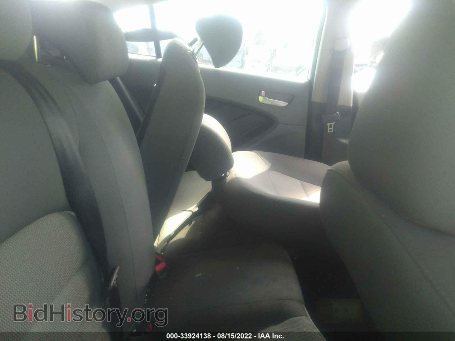 2017 KIA FORTE - VIN: 3KPFK4A7XHE104828 - Photo 8