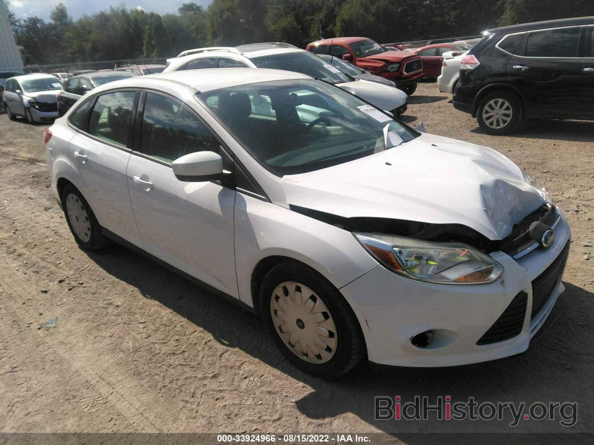 Photo 1FAHP3F2XCL297408 - FORD FOCUS 2012