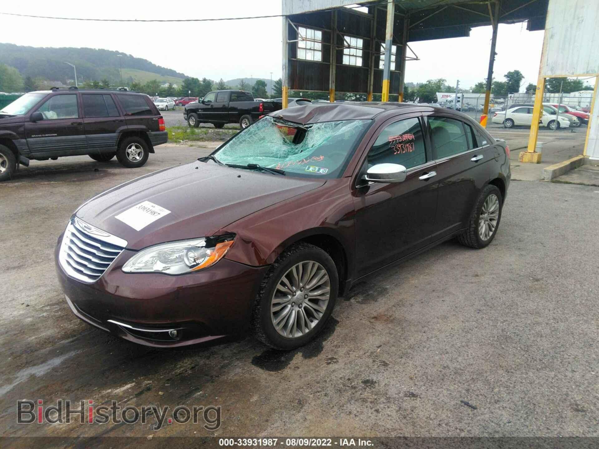 2012 CHRYSLER 200 - VIN: 1C3CCBCBXCN284570 - Фото 2
