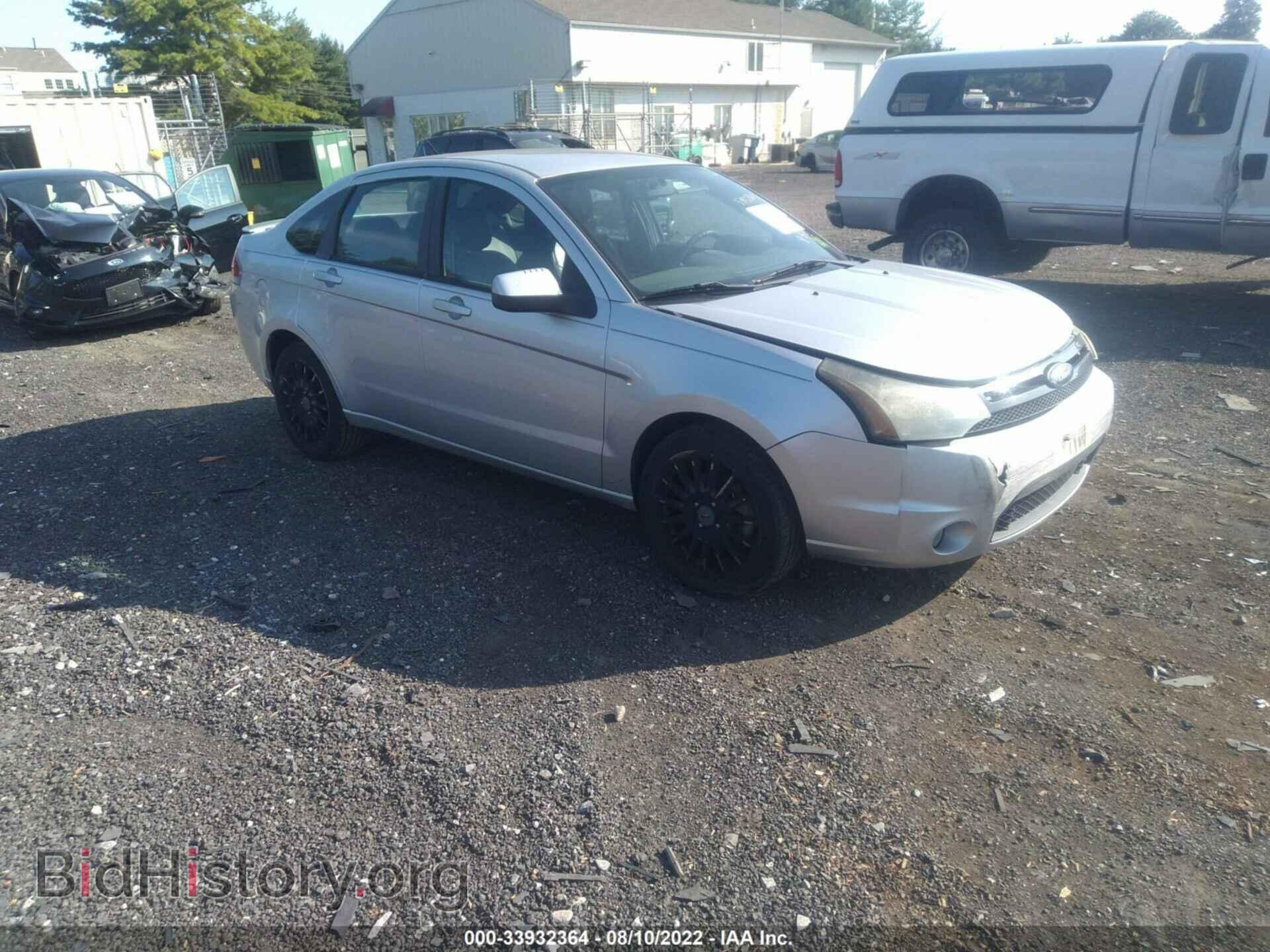 Photo 1FAHP3GN7AW232729 - FORD FOCUS 2010