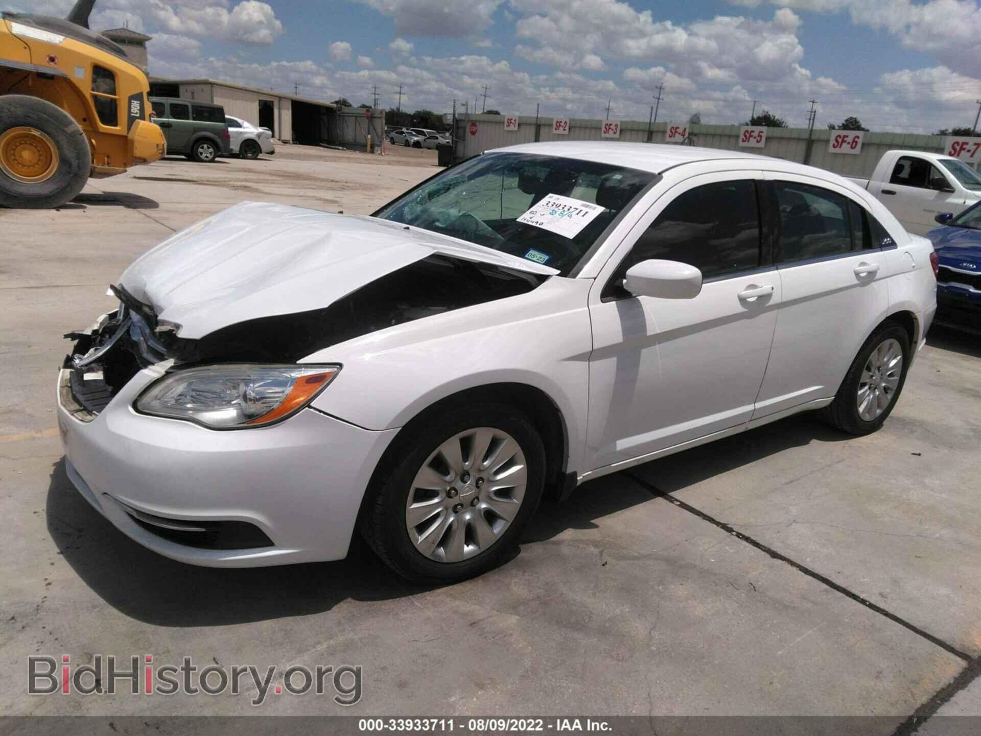 2013 CHRYSLER 200 - VIN: 1C3CCBAB4DN560522 - Фото 2