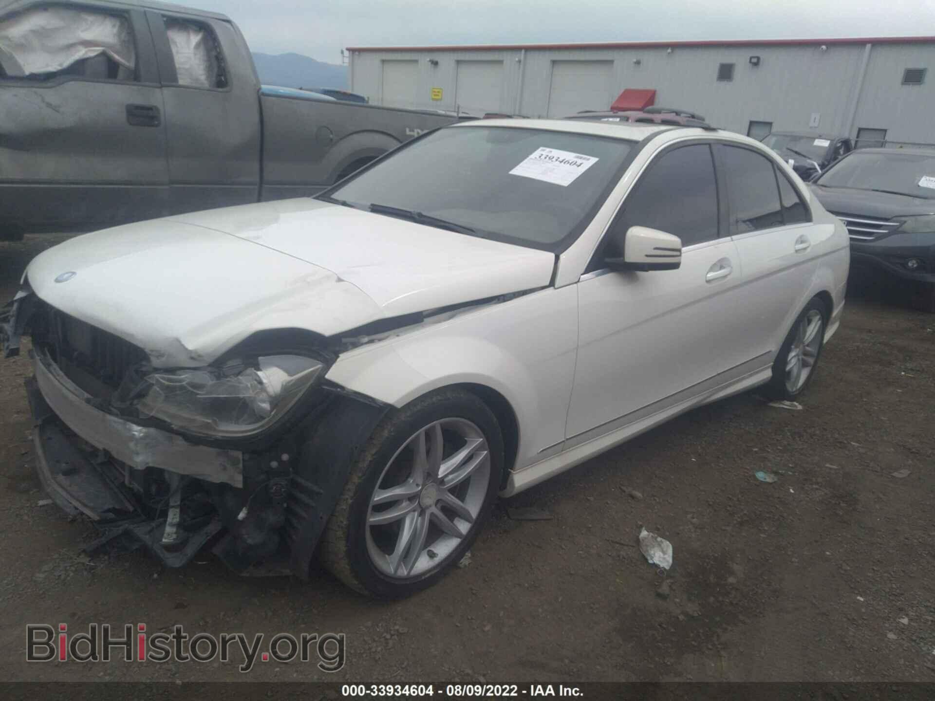 2012 MERCEDES-BENZ C-CLASS - VIN: WDDGF8BB7CR237665 - Фото 2
