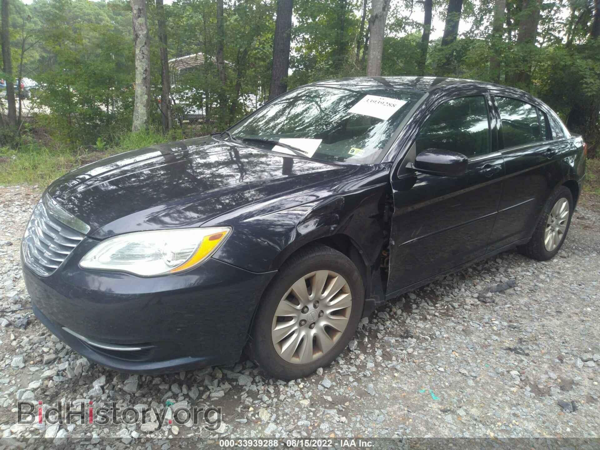 2011 CHRYSLER 200 - VIN: 1C3BC4FB2BN559947 - Фото 2
