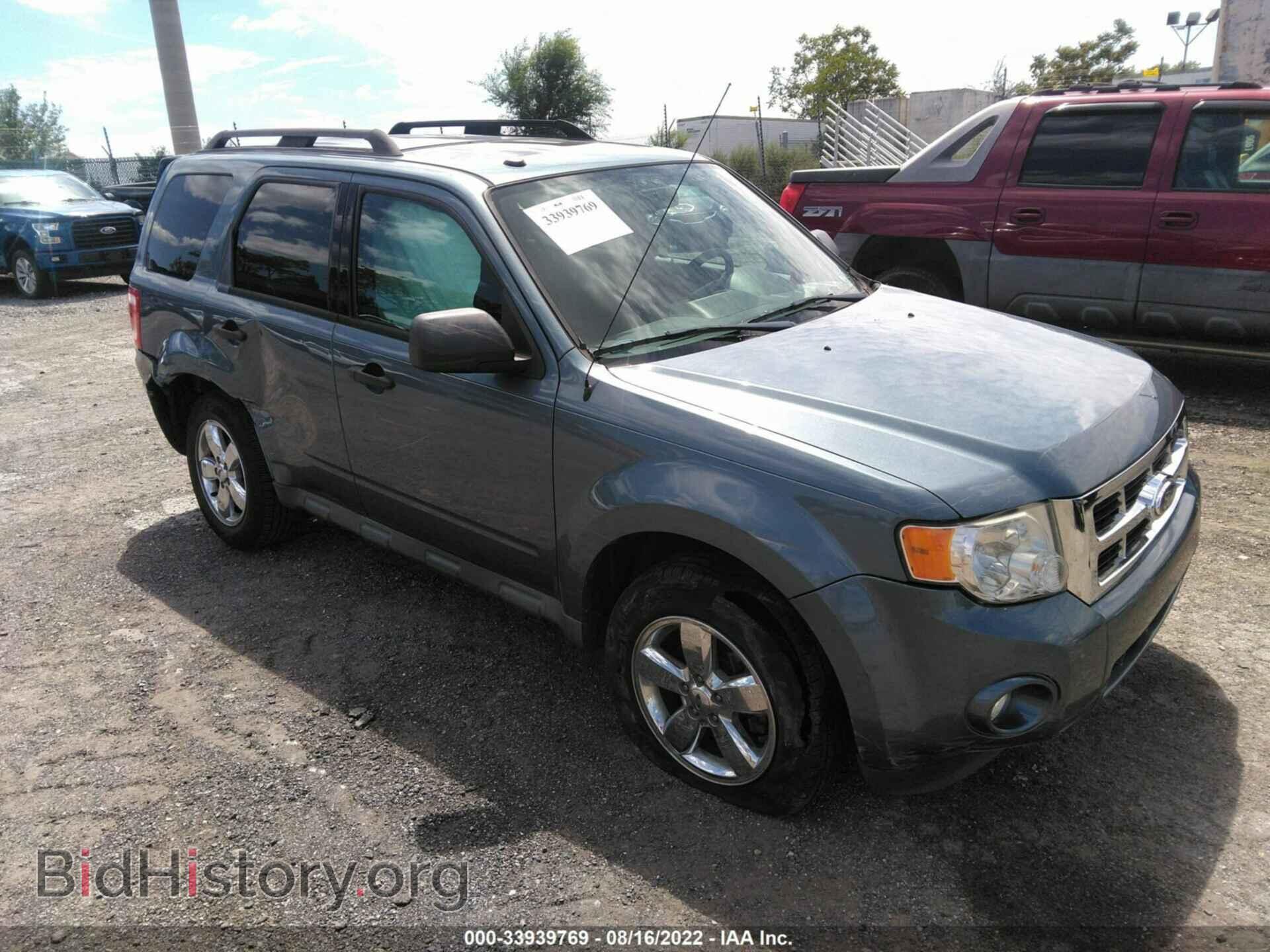 Фотография 1FMCU0DG5BKA65731 - FORD ESCAPE 2011