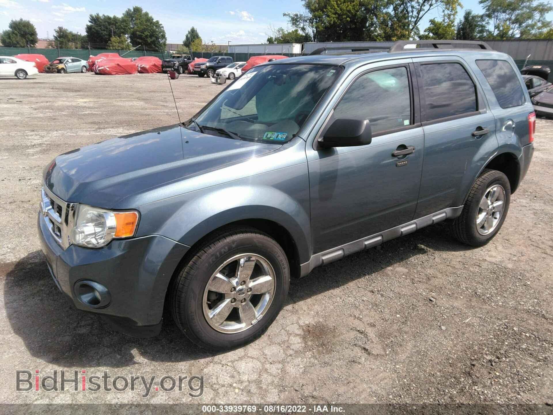 2011 FORD ESCAPE - VIN: 1FMCU0DG5BKA65731 - Фото 2