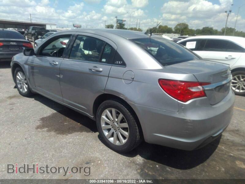 2013 Chrysler 200 (VIN 1C3CCBBB3DN764453) — фото 3 из 11
