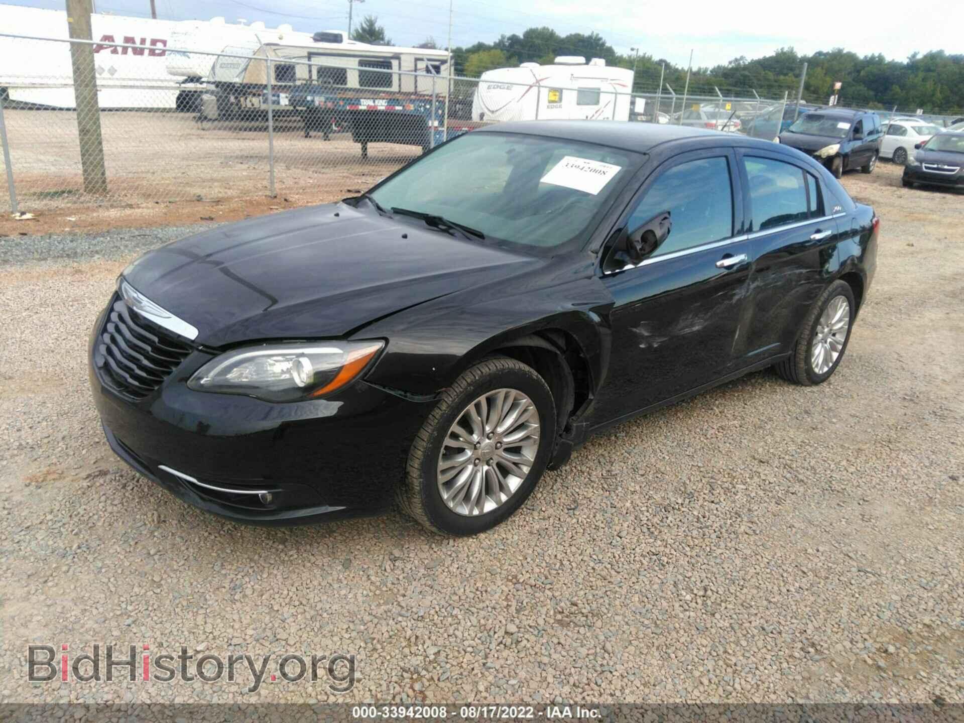 2011 CHRYSLER 200 - VIN: 1C3BC2FG3BN618228 - Фото 2