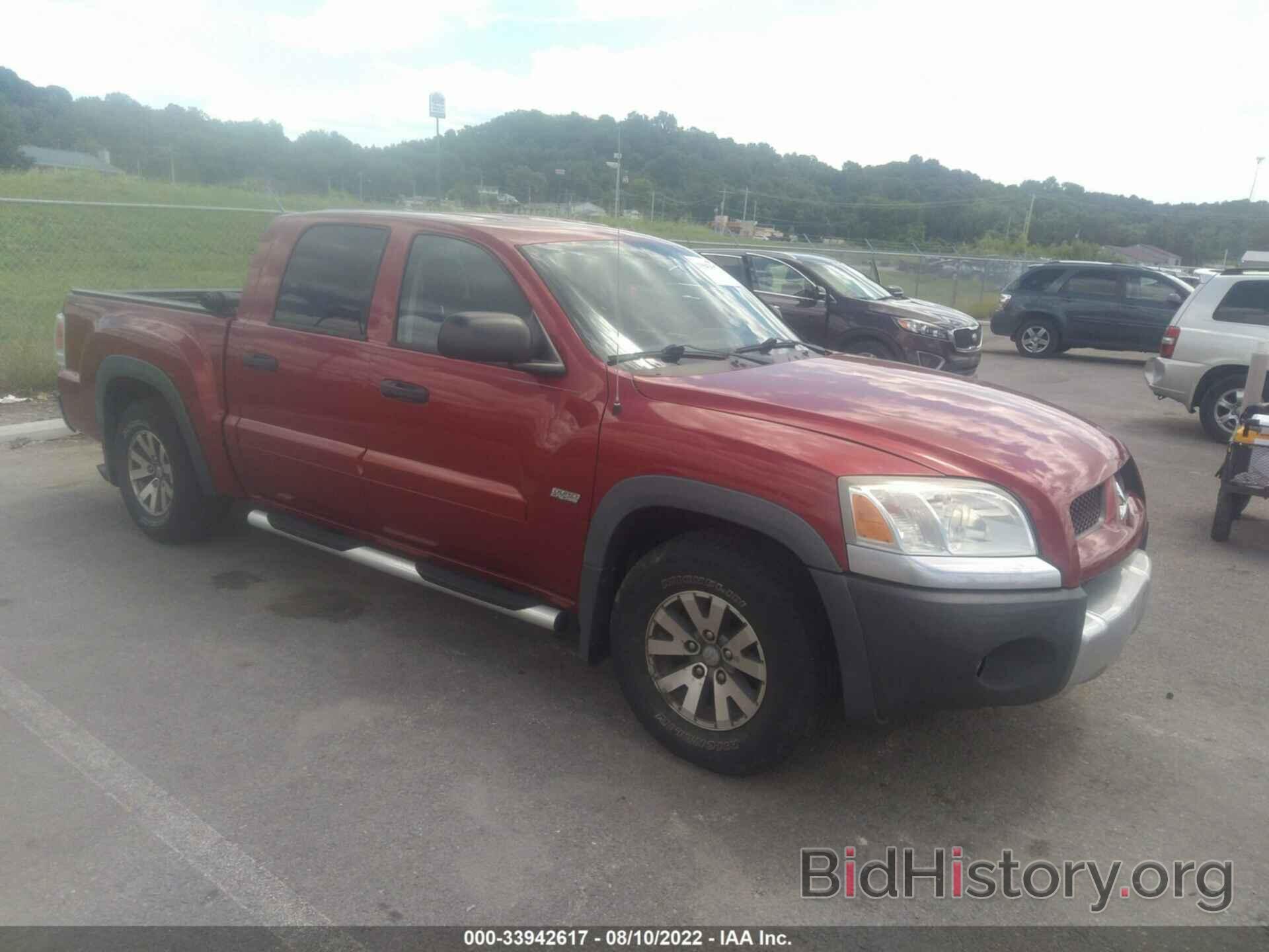 Photo 1Z7HC38N76S613536 - MITSUBISHI RAIDER 2006