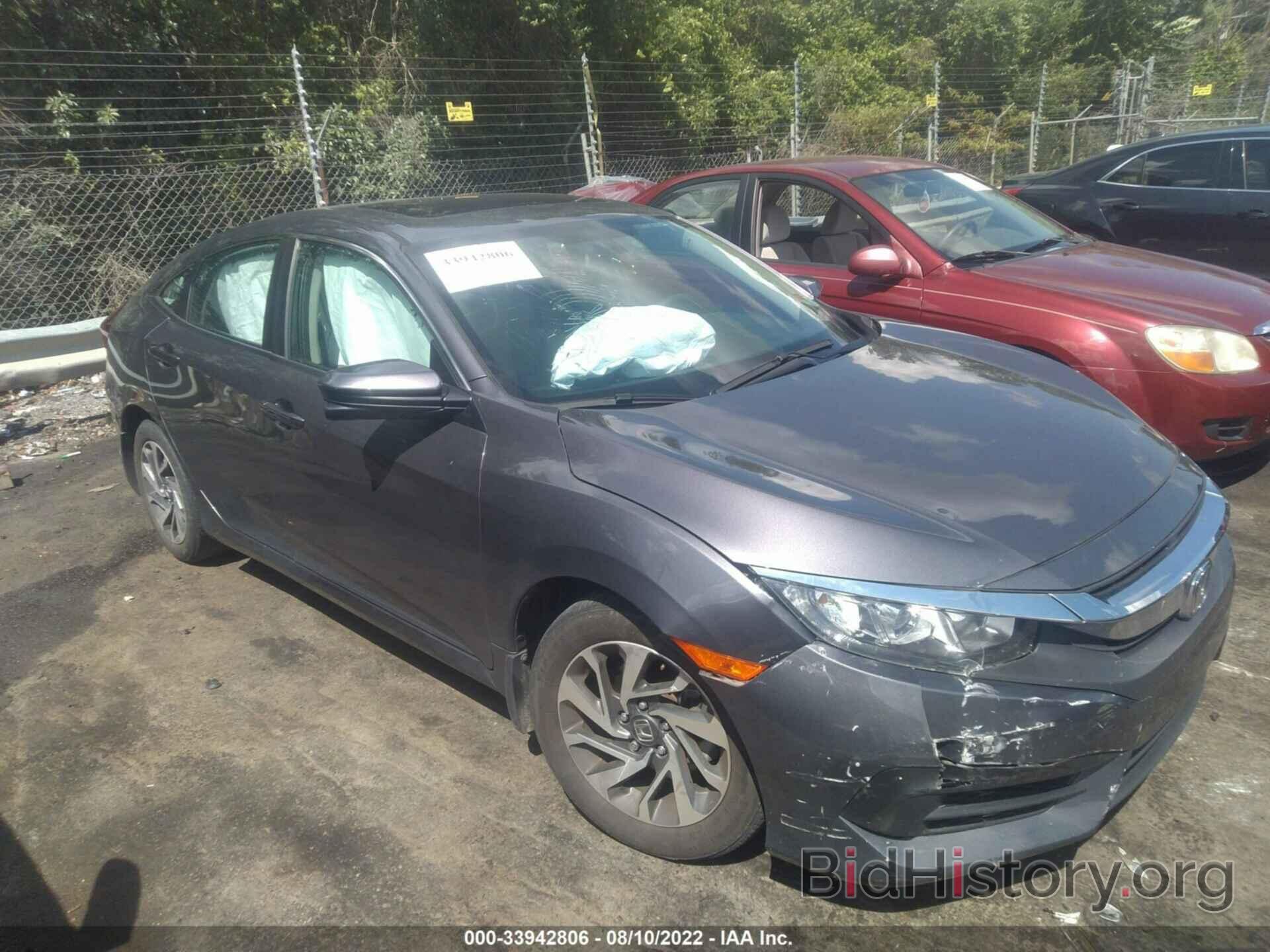 Photo 2HGFC2F7XJH560382 - HONDA CIVIC SEDAN 2018