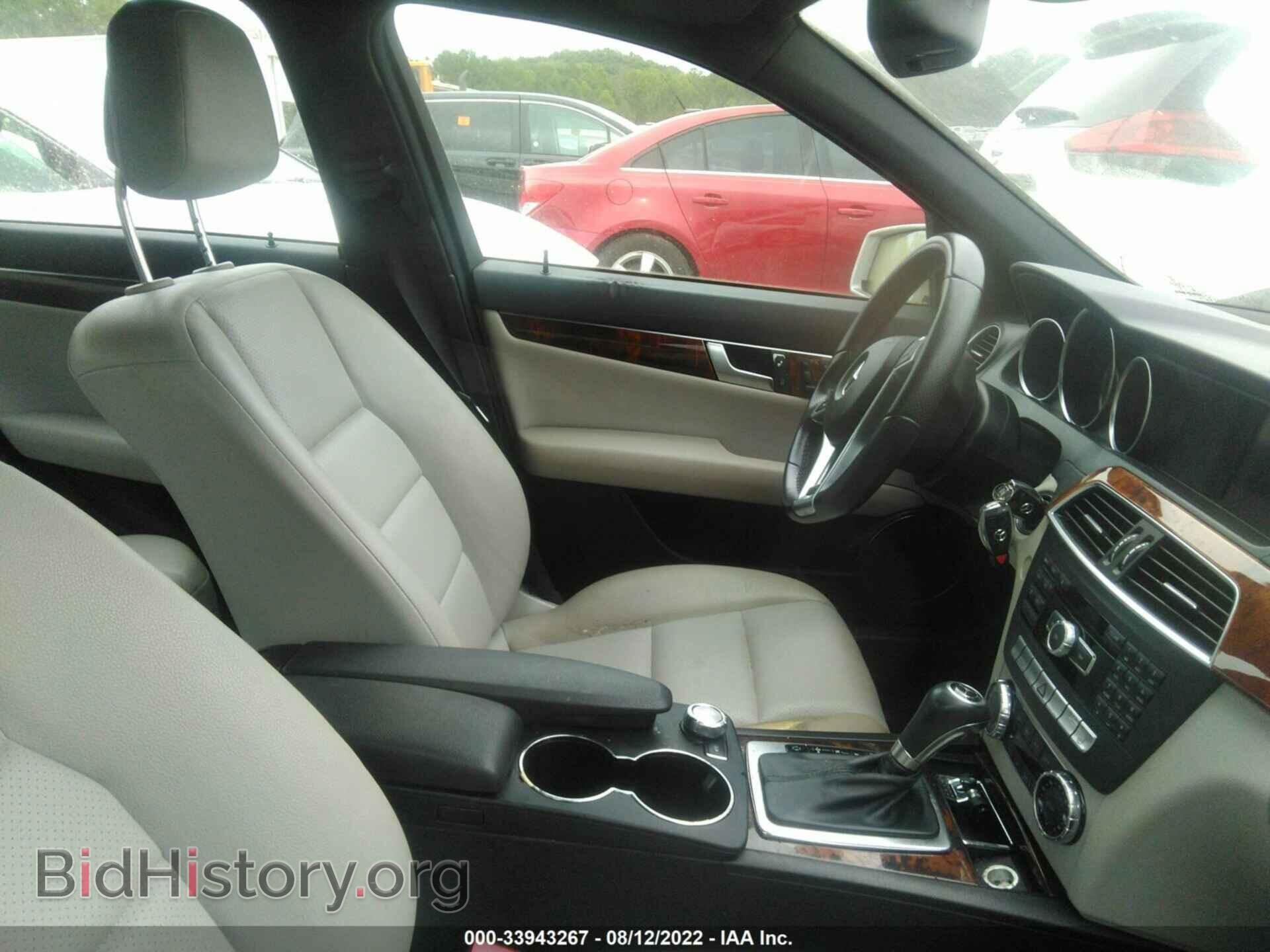 2012 MERCEDES-BENZ C-CLASS - VIN: WDDGF4HB9CA615760 - Фото 5
