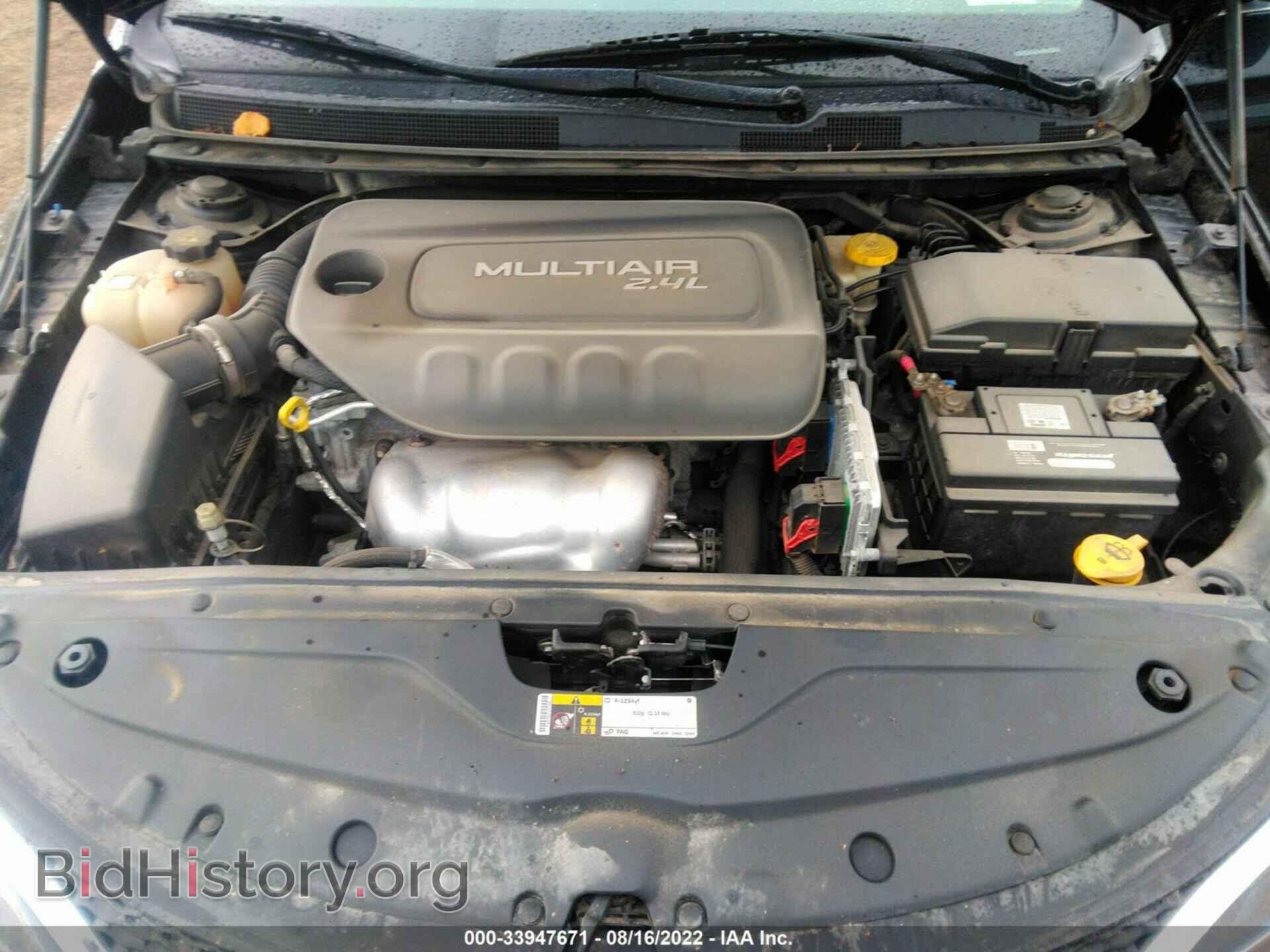 2015 CHRYSLER 200 - VIN: 1C3CCCAB2FN582995 - Фото 10
