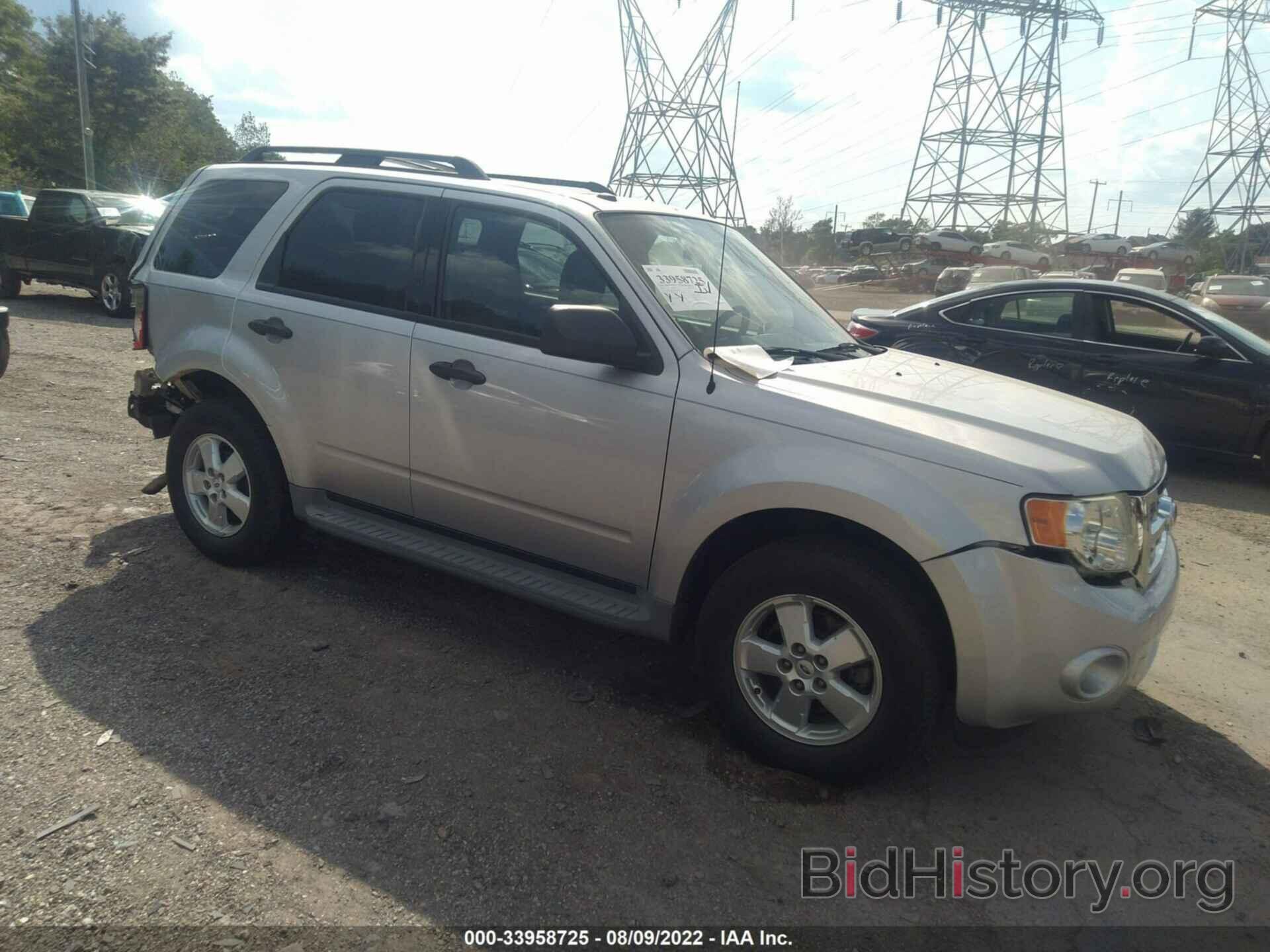 Photo 1FMCU0D70AKA10103 - FORD ESCAPE 2010