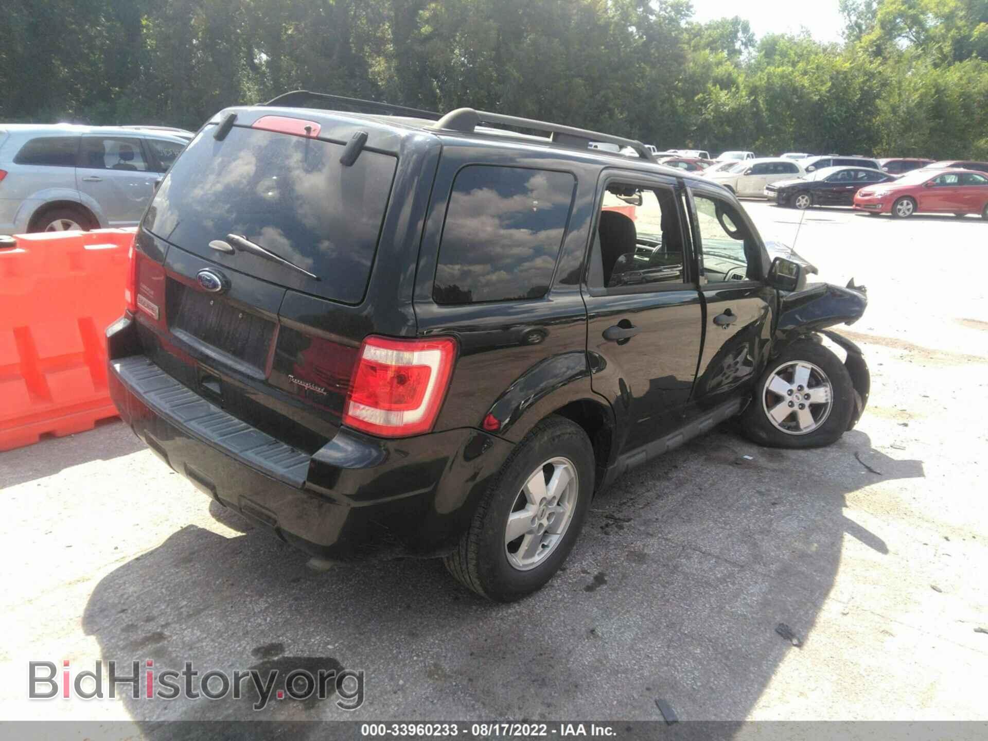 2011 FORD ESCAPE - VIN: 1FMCU0D76BKB24141 - Фото 4