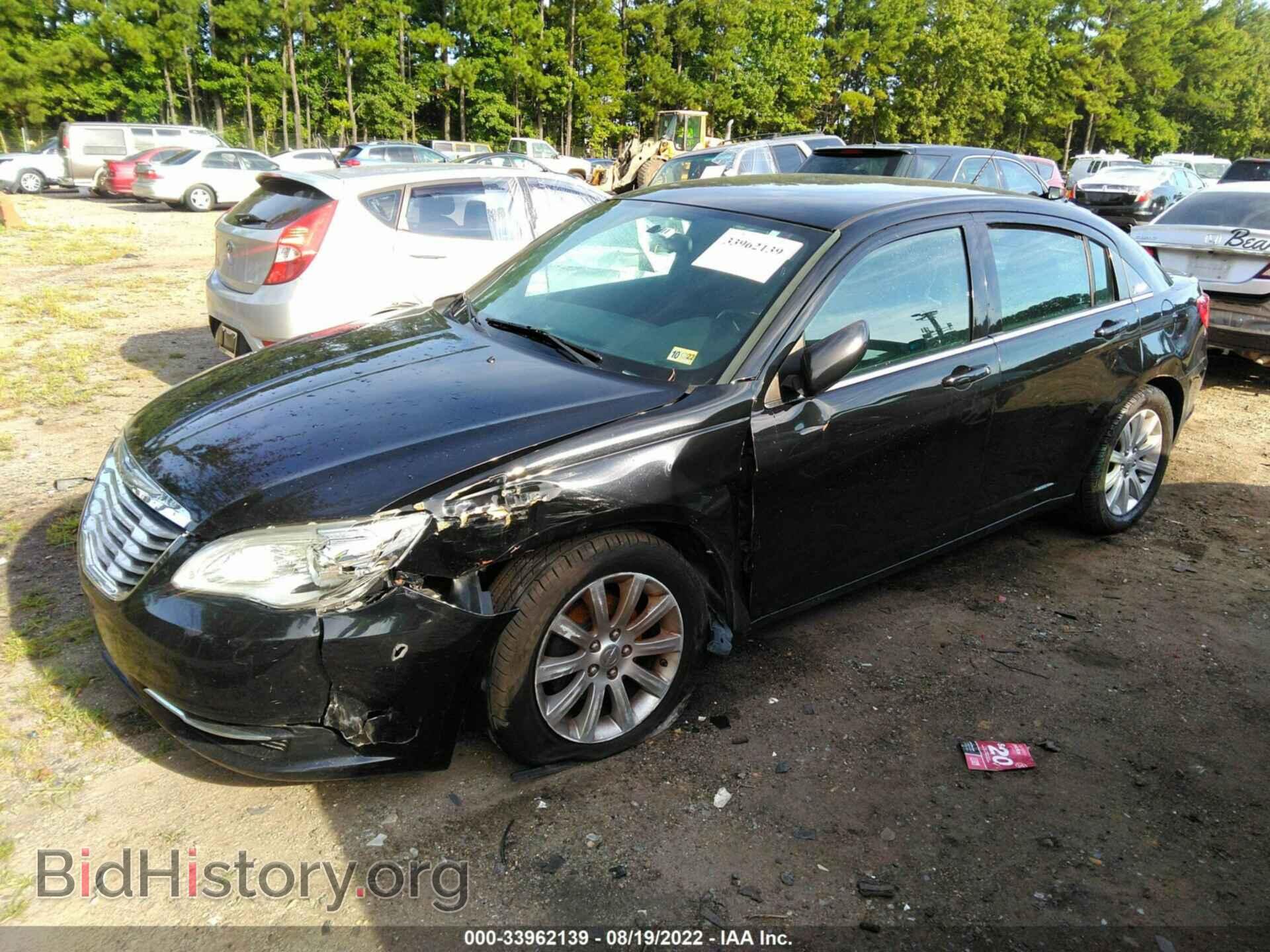 2013 CHRYSLER 200 - VIN: 1C3CCBBB6DN651516 - Photo 2