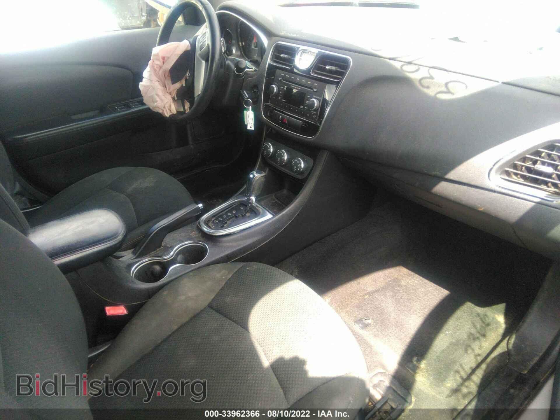 2012 CHRYSLER 200 - VIN: 1C3CCBBB3CN172050 - Фото 5