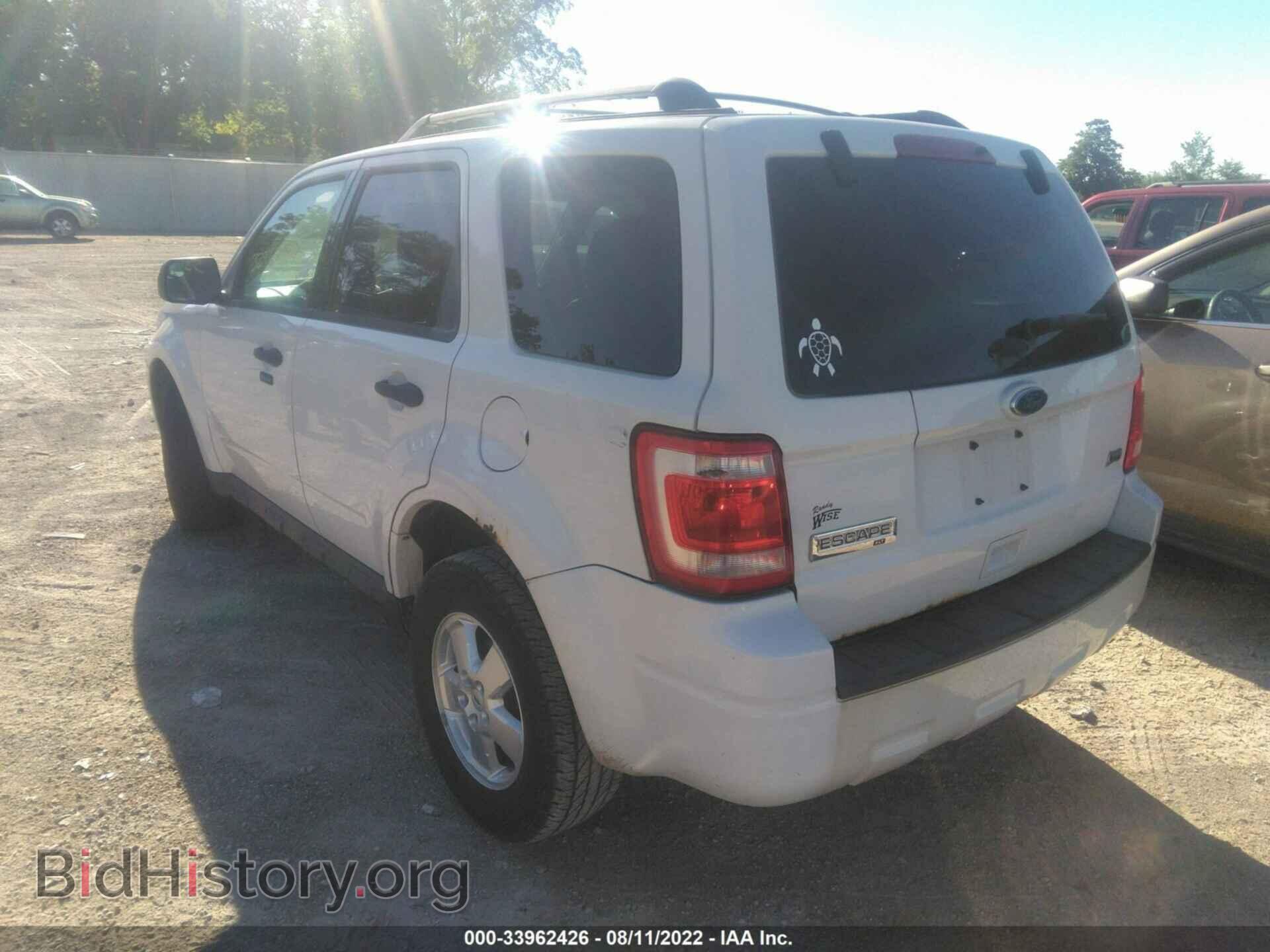 2011 FORD ESCAPE - VIN: 1FMCU0DG1BKB90175 - Фото 3