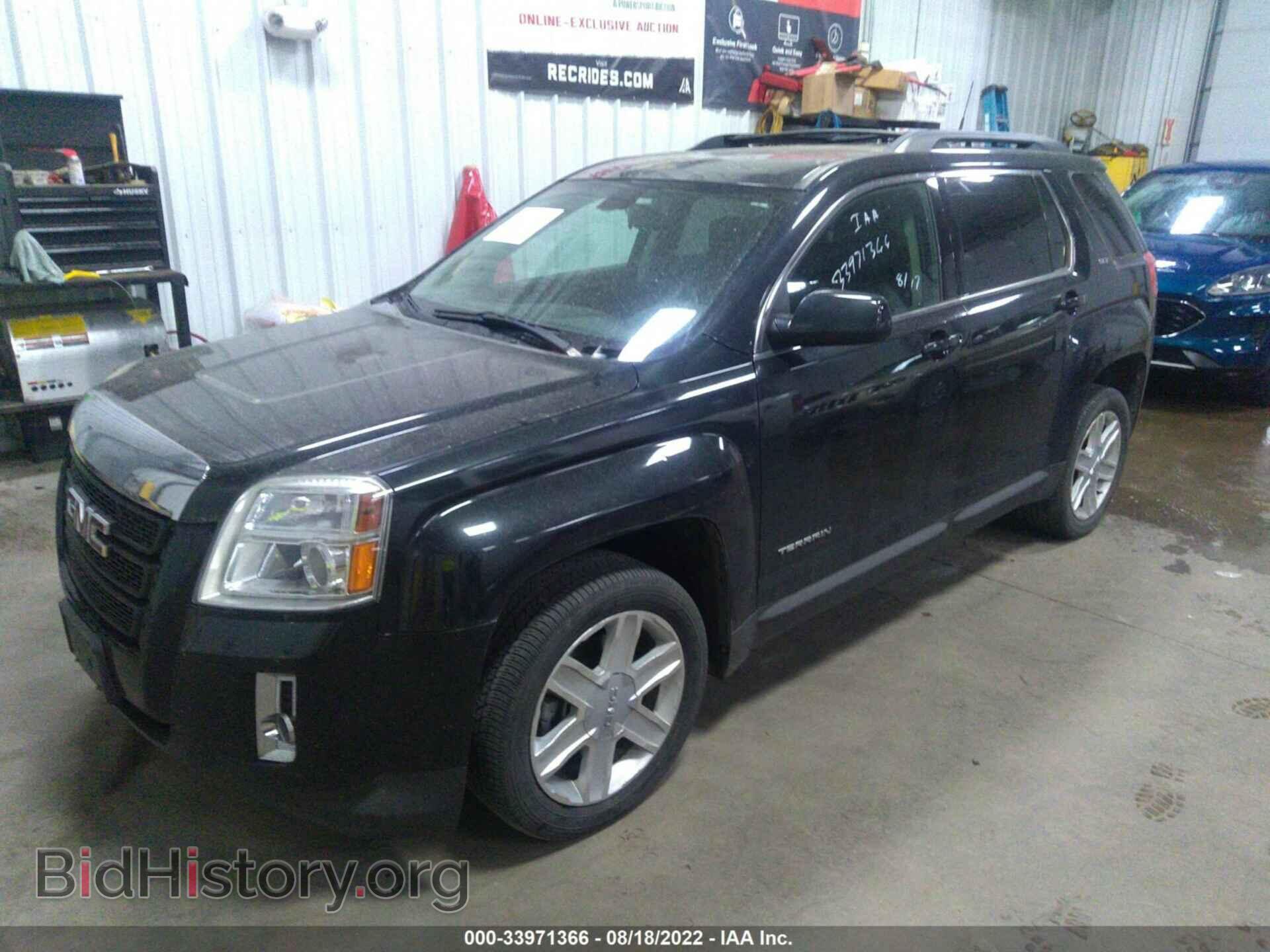 2010 GMC TERRAIN - VIN: 2CTFLGEW6A6262500 - Photo 2