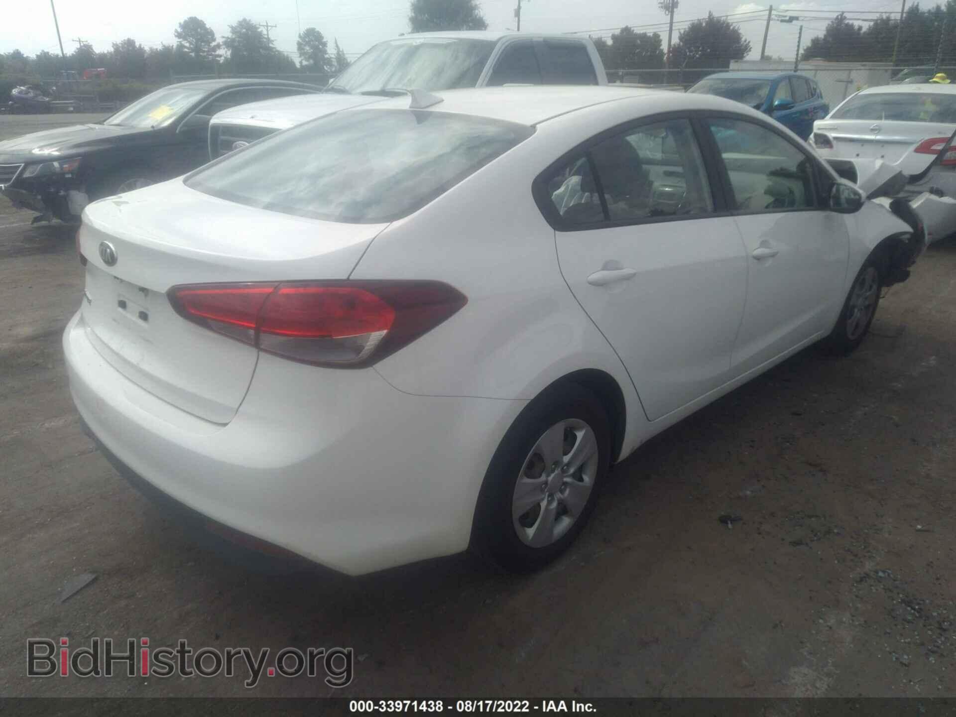 2017 KIA FORTE - VIN: 3KPFK4A77HE059346 - Photo 4