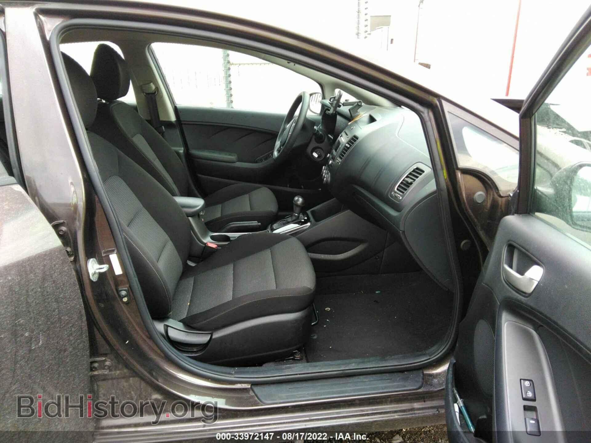 2017 KIA FORTE - VIN: 3KPFK4A79HE110538 - Photo 5