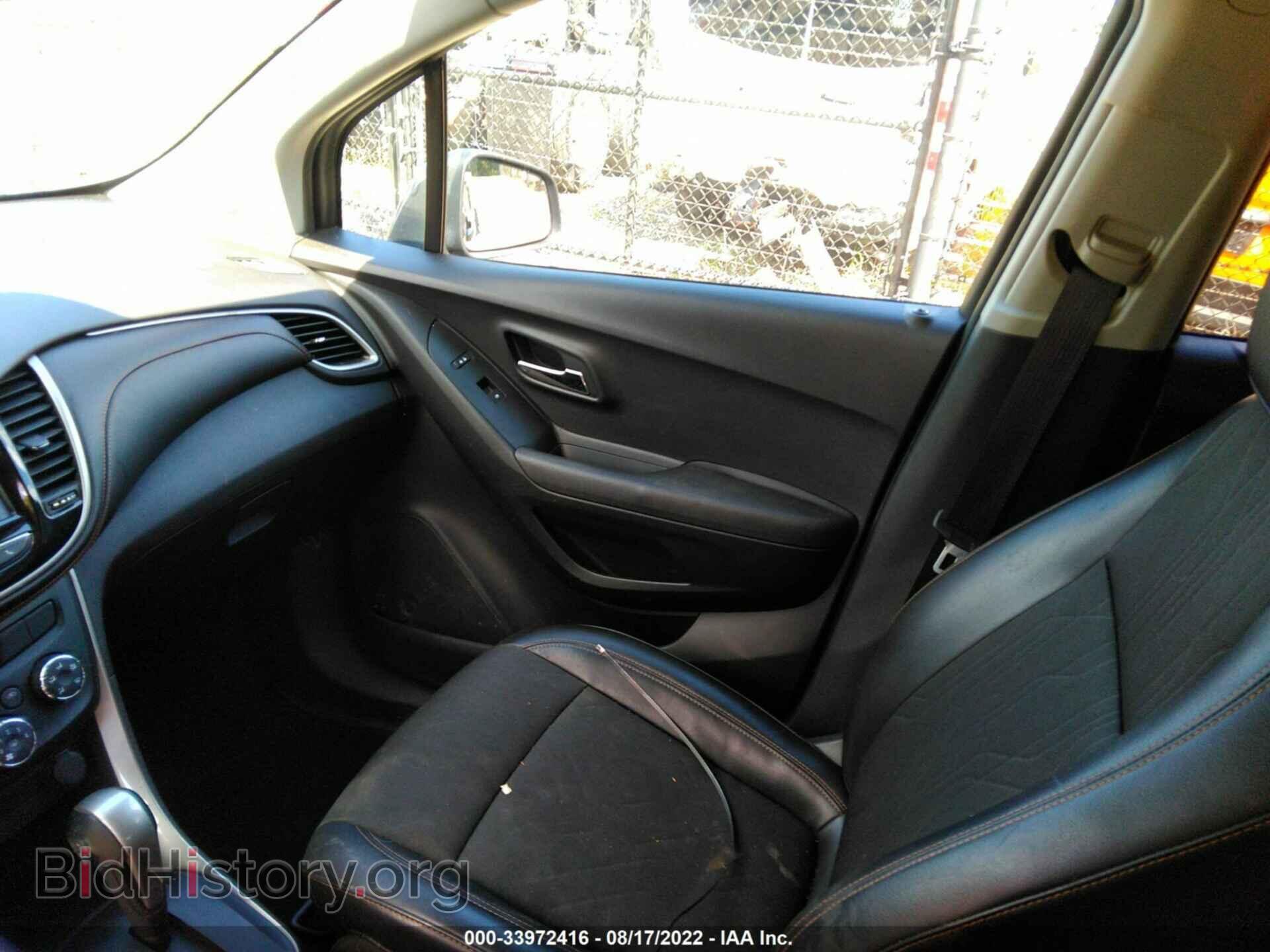 2017 CHEVROLET TRAX - VIN: 3GNCJPSB3HL290435 - Photo 5