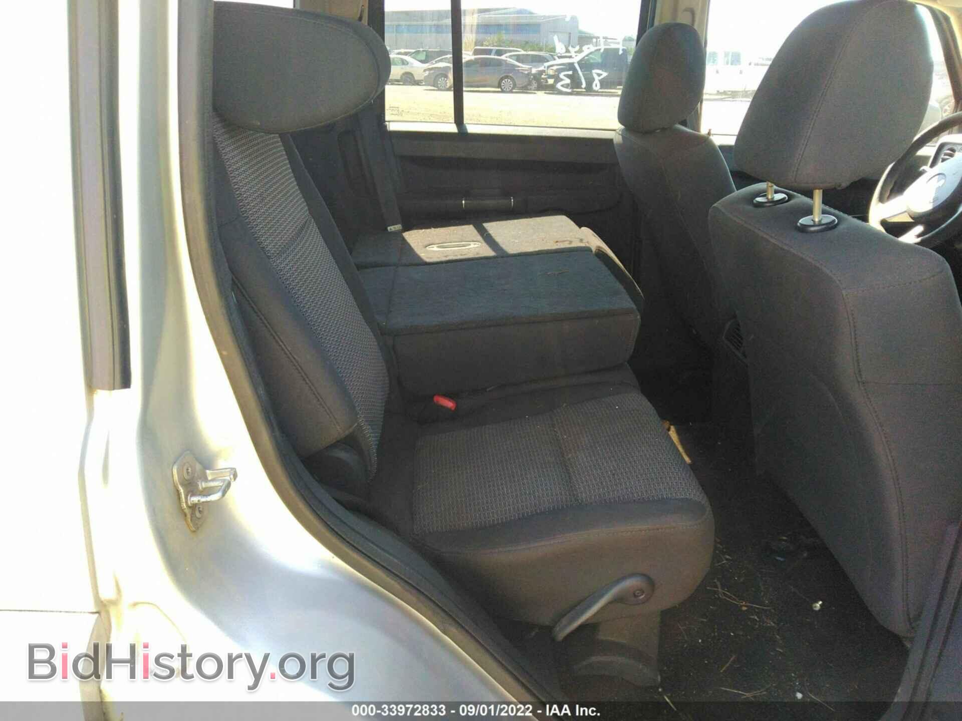 2010 JEEP COMMANDER - VIN: 1J4RG4GK8AC156749 - Фото 8