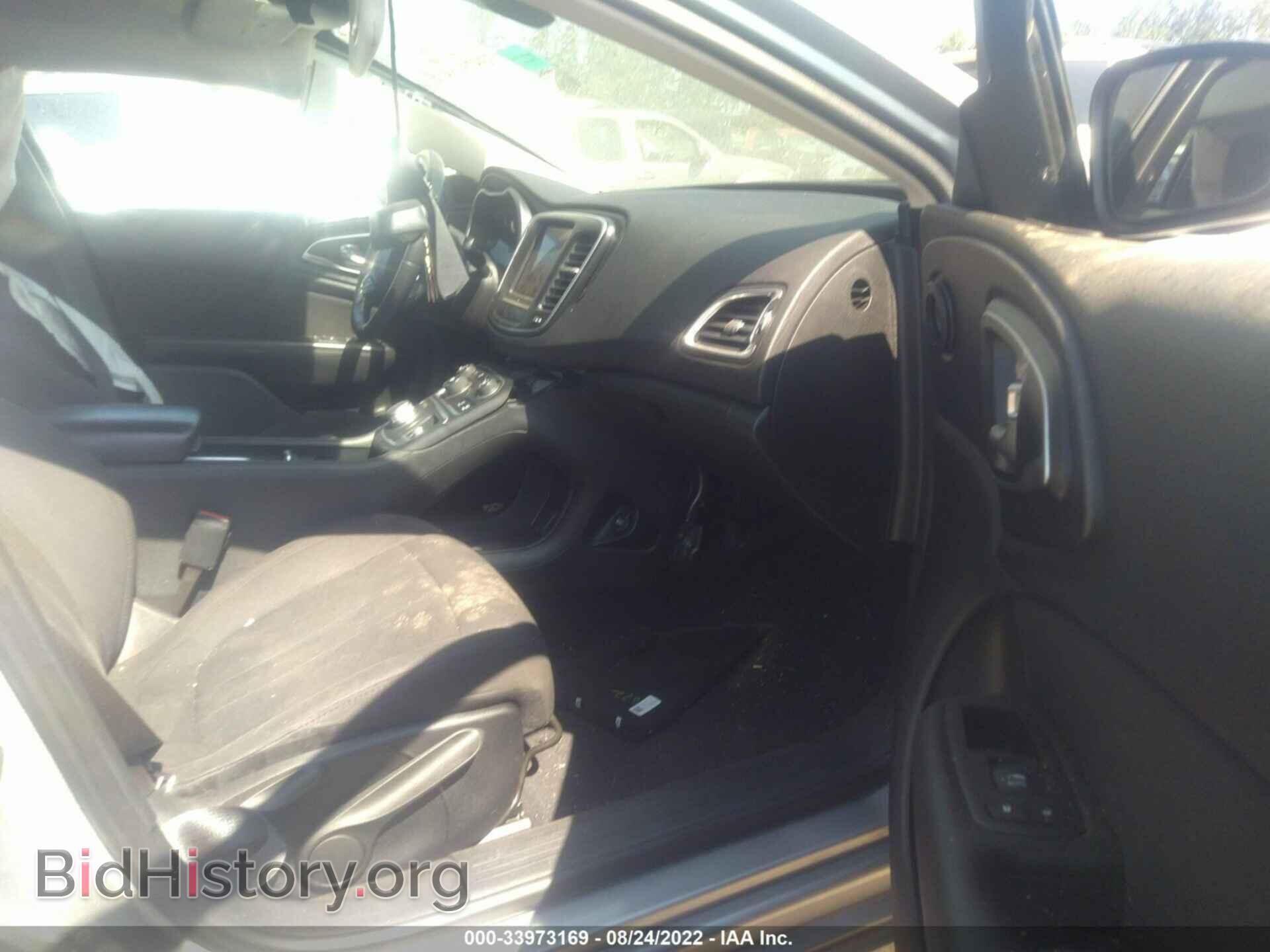 2016 CHRYSLER 200 - VIN: 1C3CCCAB3GN153639 - Фото 5