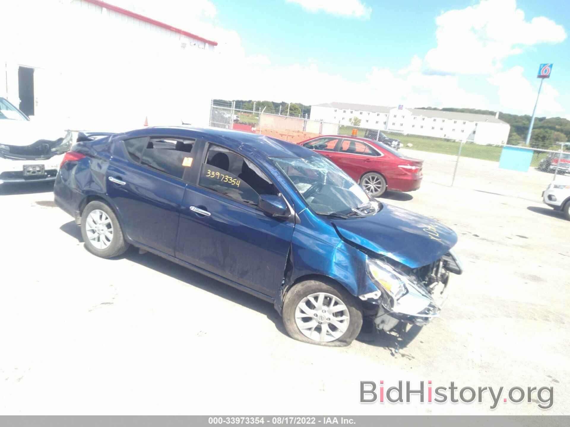 Photo 3N1CN7APXKL828228 - NISSAN VERSA SEDAN 2019