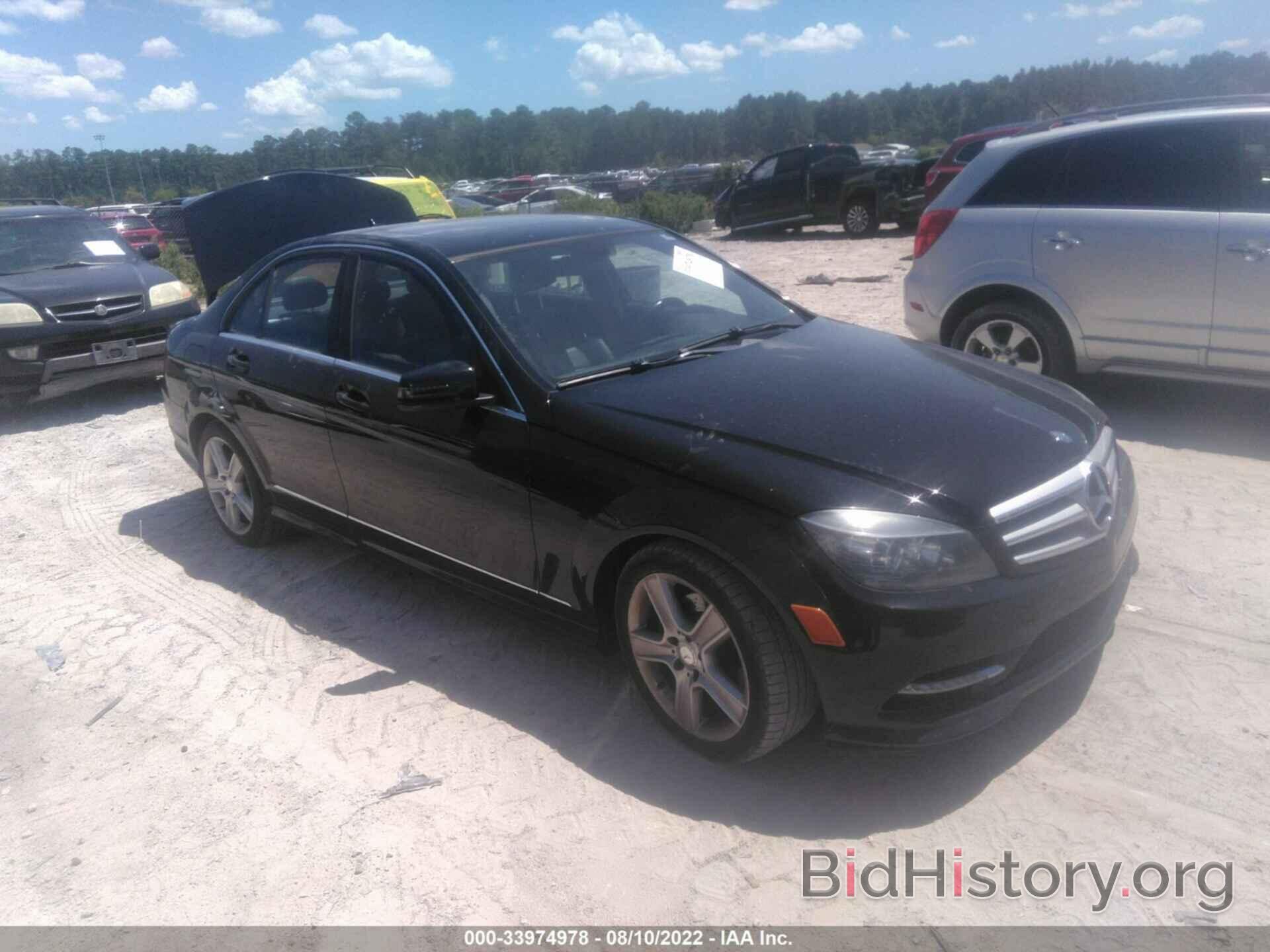 Photo WDDGF5EB8BR185164 - MERCEDES-BENZ C-CLASS 2011